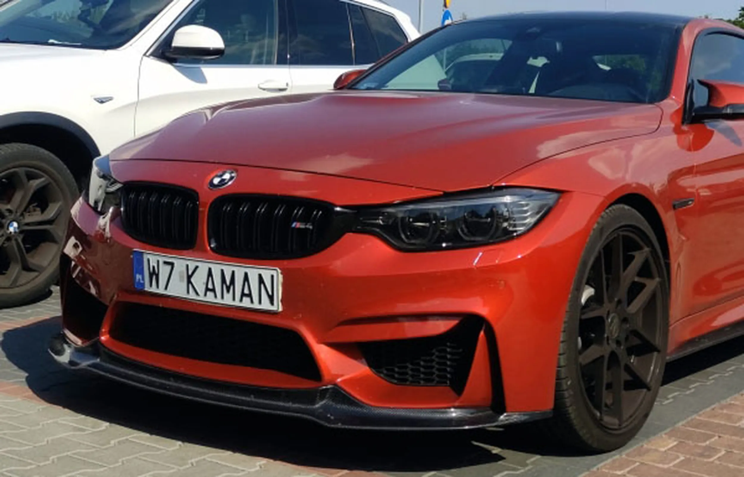 Fajny numer, blacha W7 KAMAN