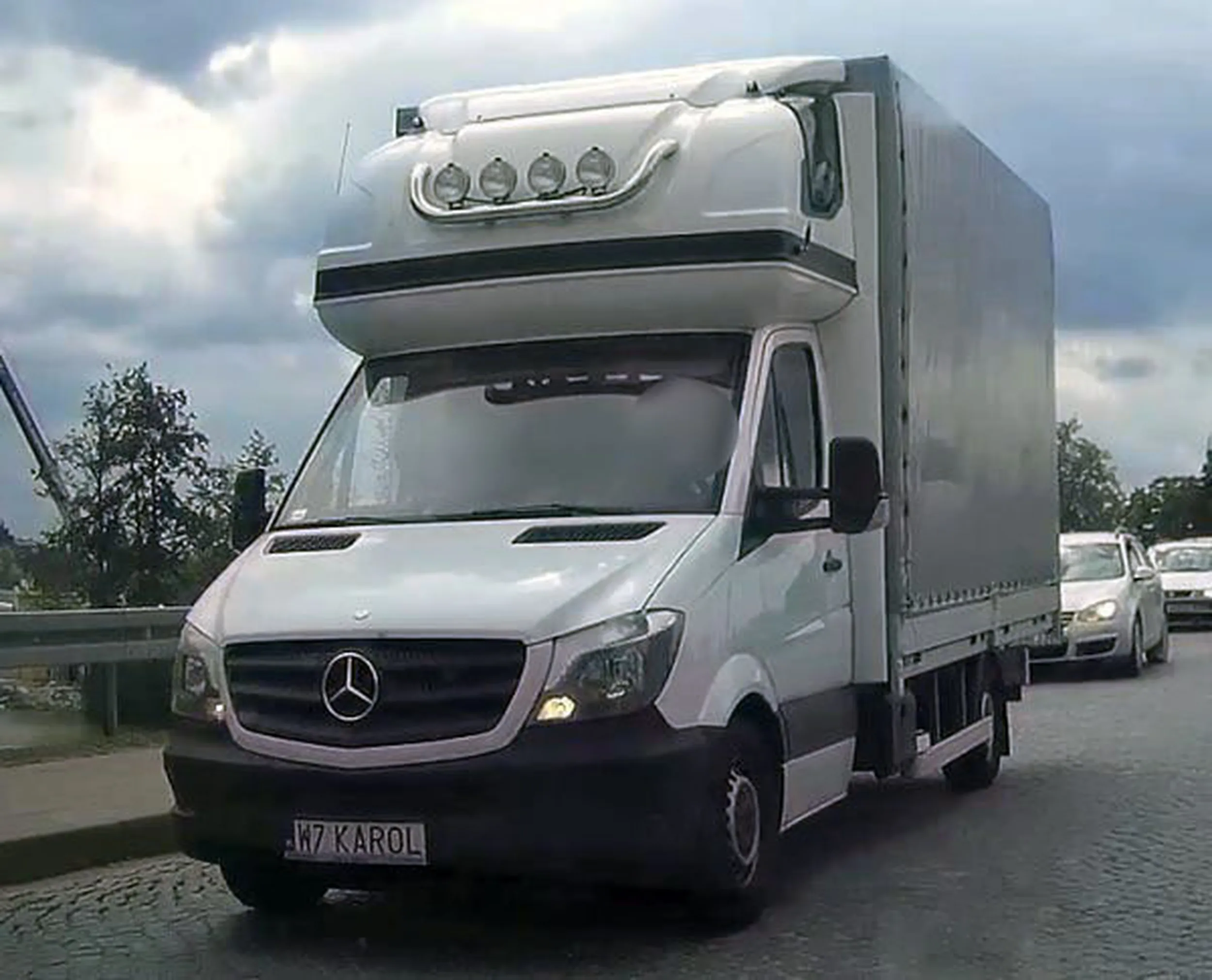 Fajny numer, blacha W7 KAROL