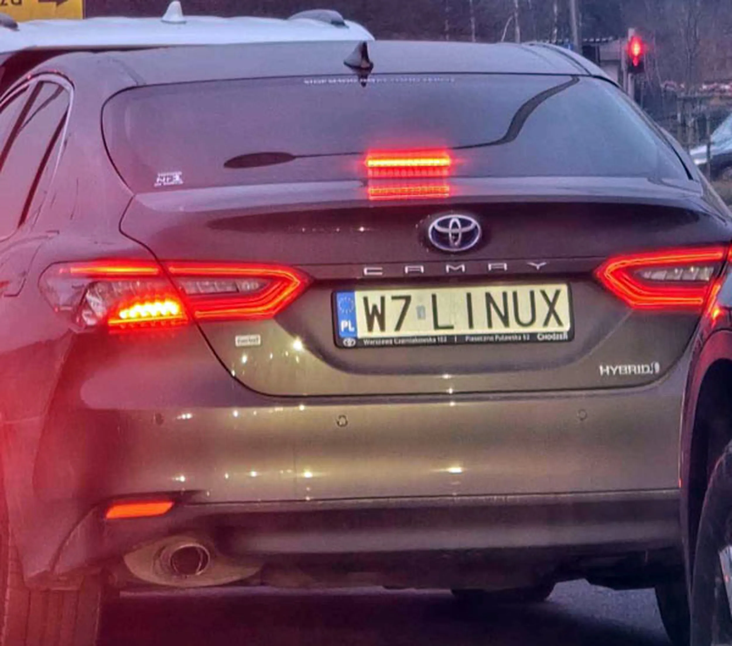 Fajny numer, blacha W7 LINUX