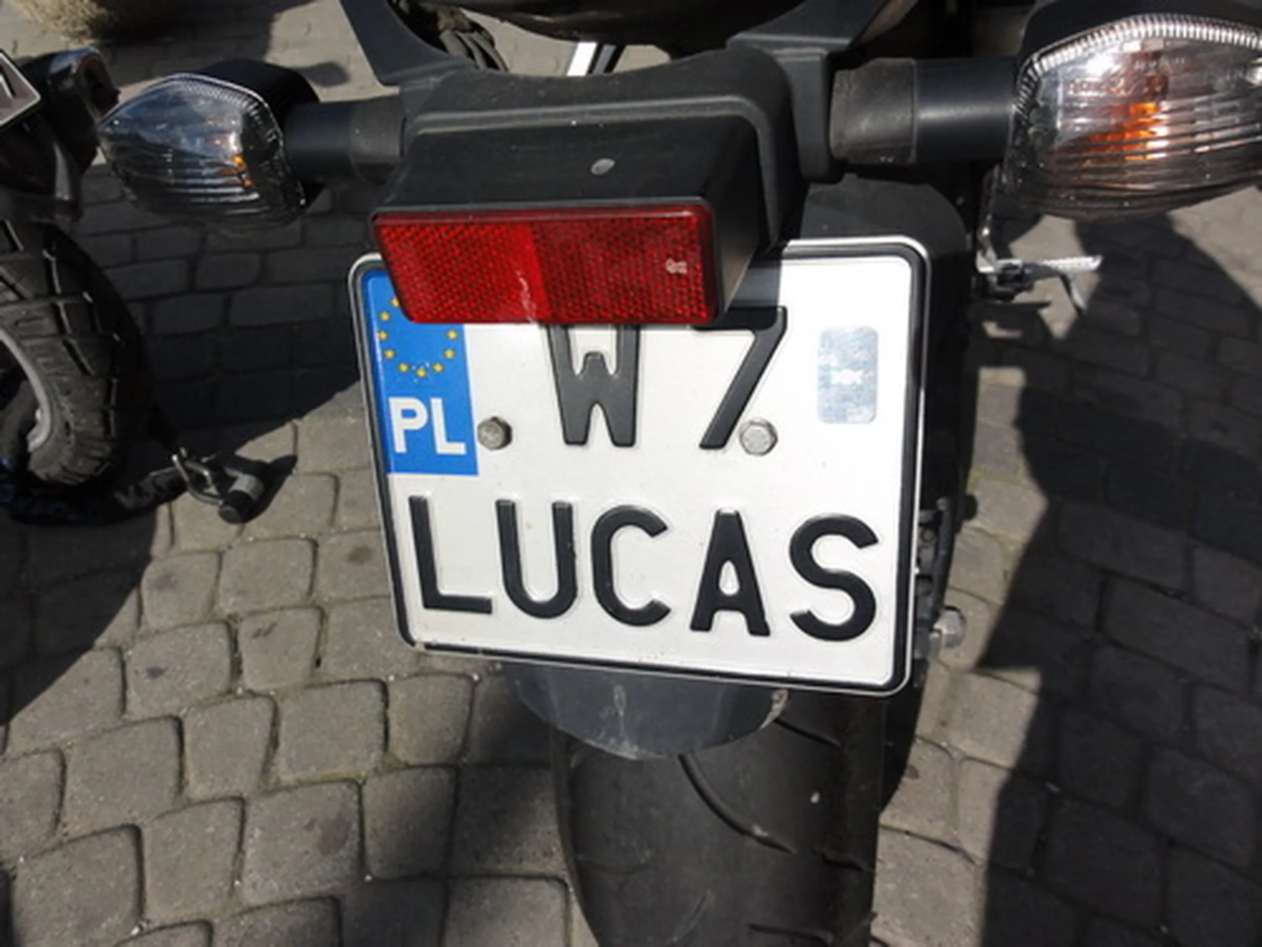 Fajny numer, blacha W7 LUCAS