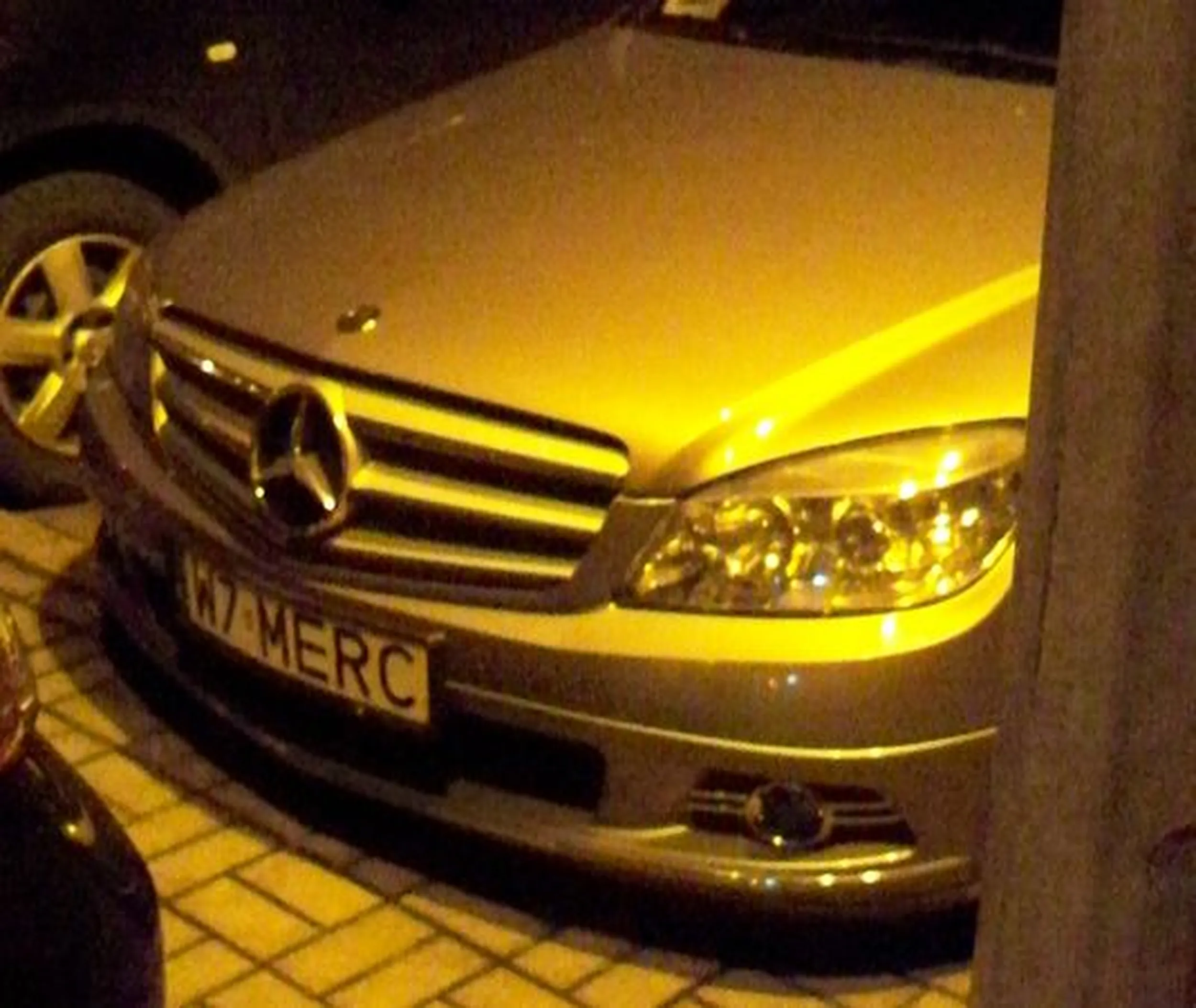 Fajny numer, blacha W7 MERC