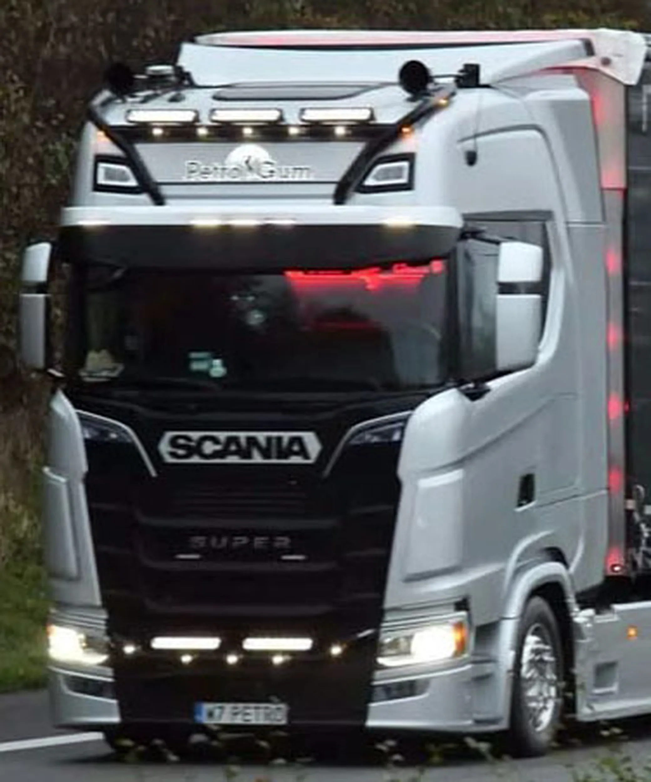 Fajny numer, blacha W7 PETRO