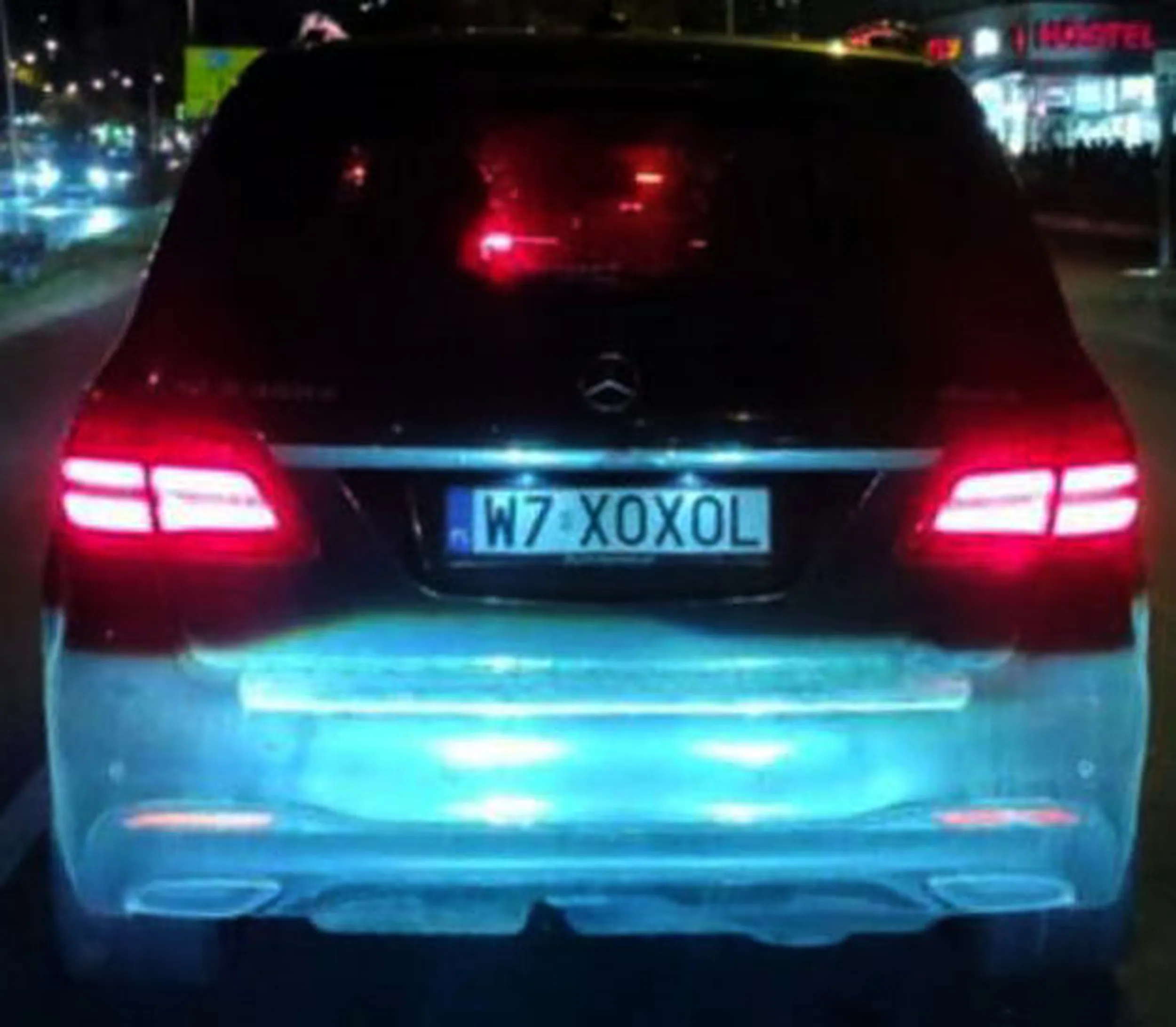 Fajny numer, blacha W7 XOXOL