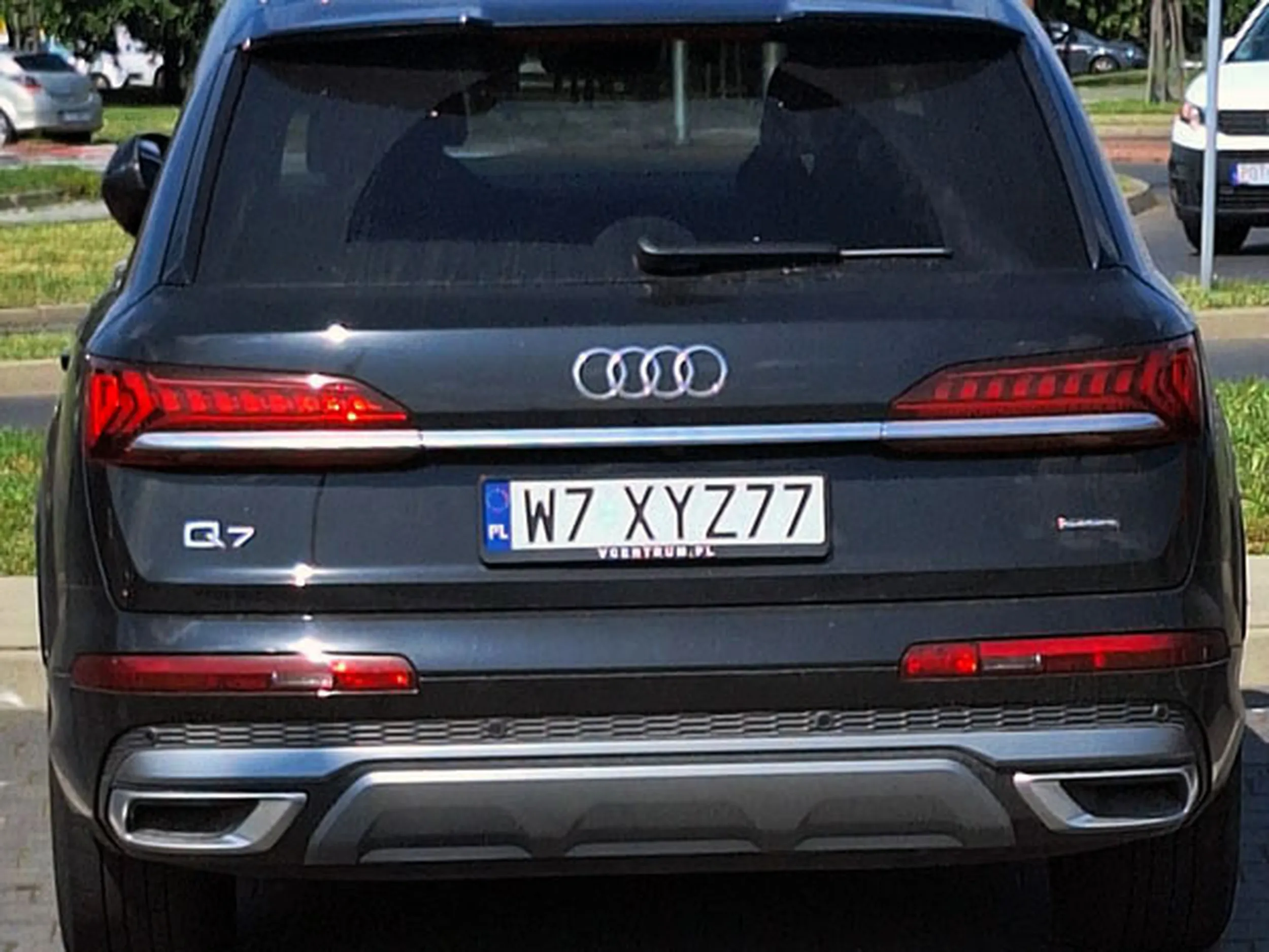 Fajny numer, blacha W7 XYZ77