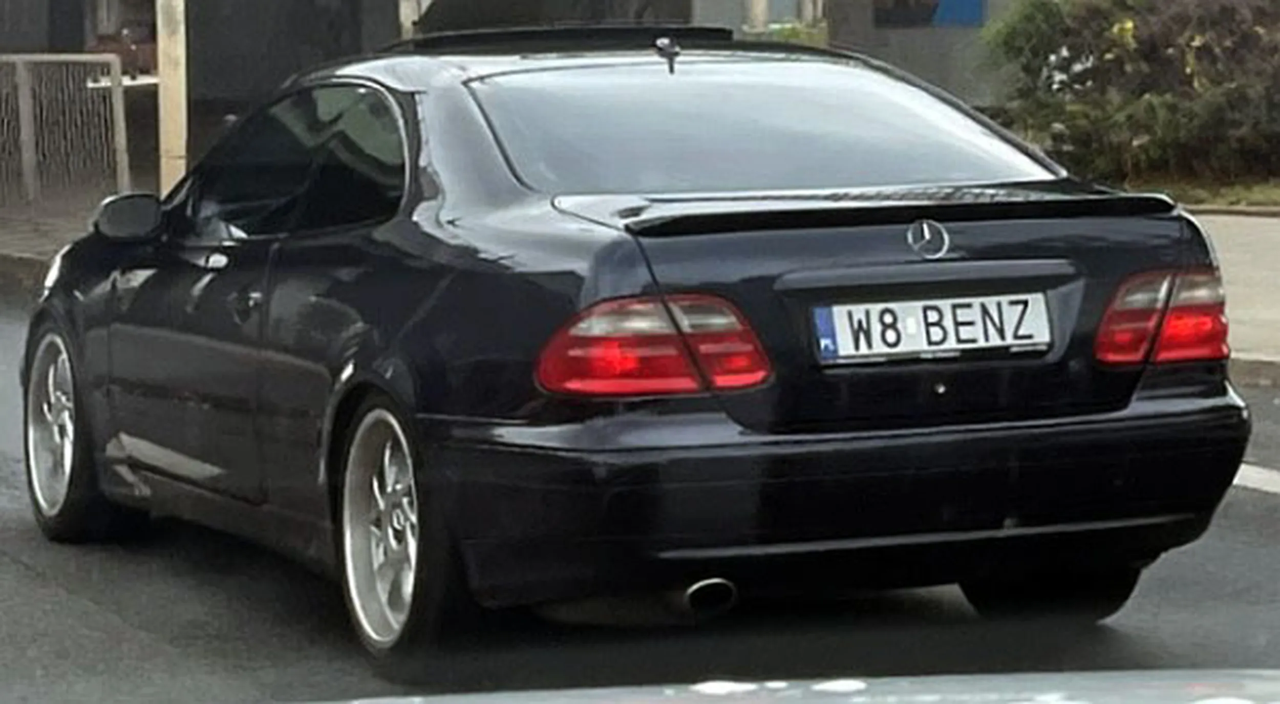 Fajny numer, blacha W8 BENZ