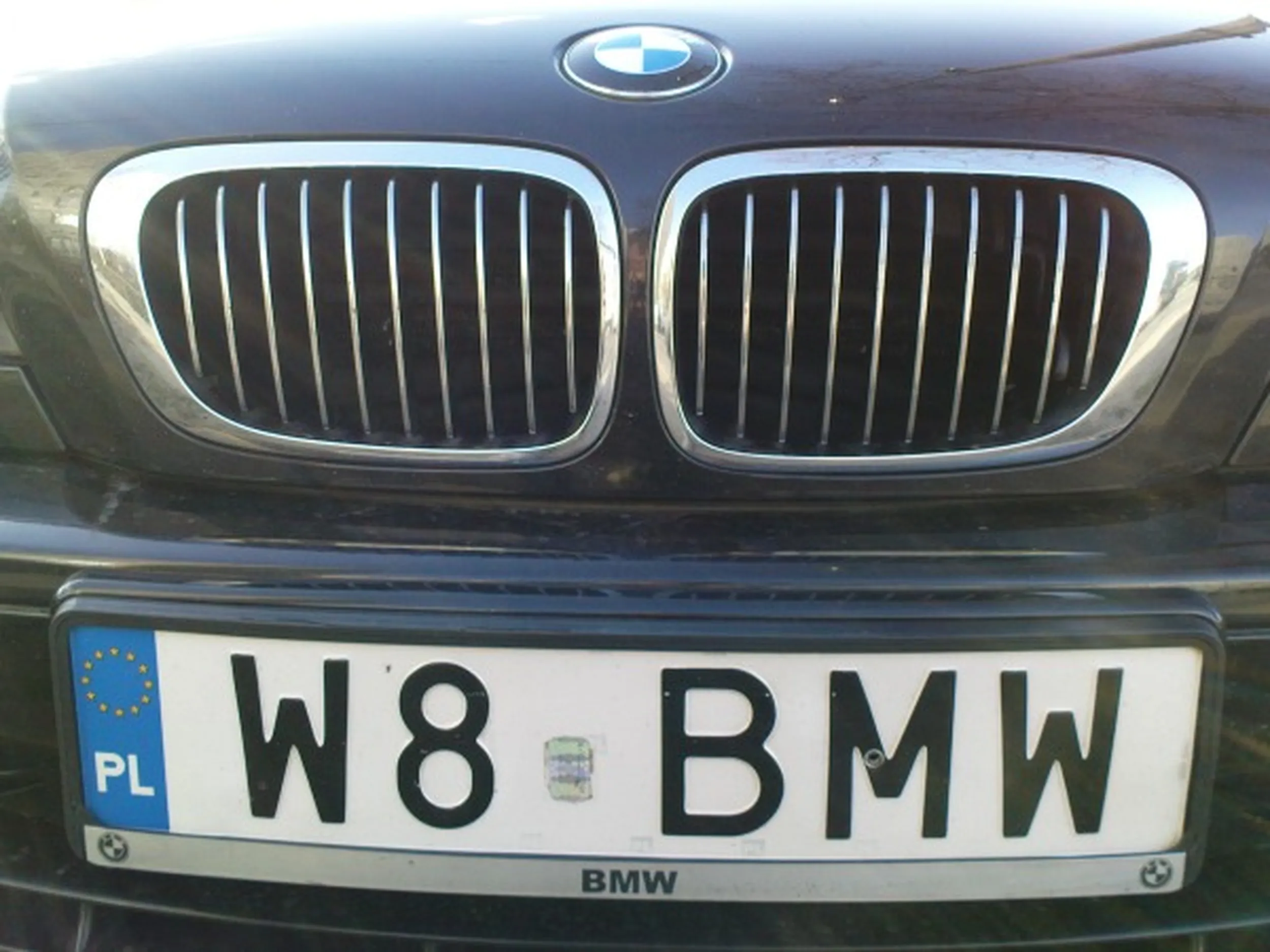 Fajny numer, blacha W8 BMW