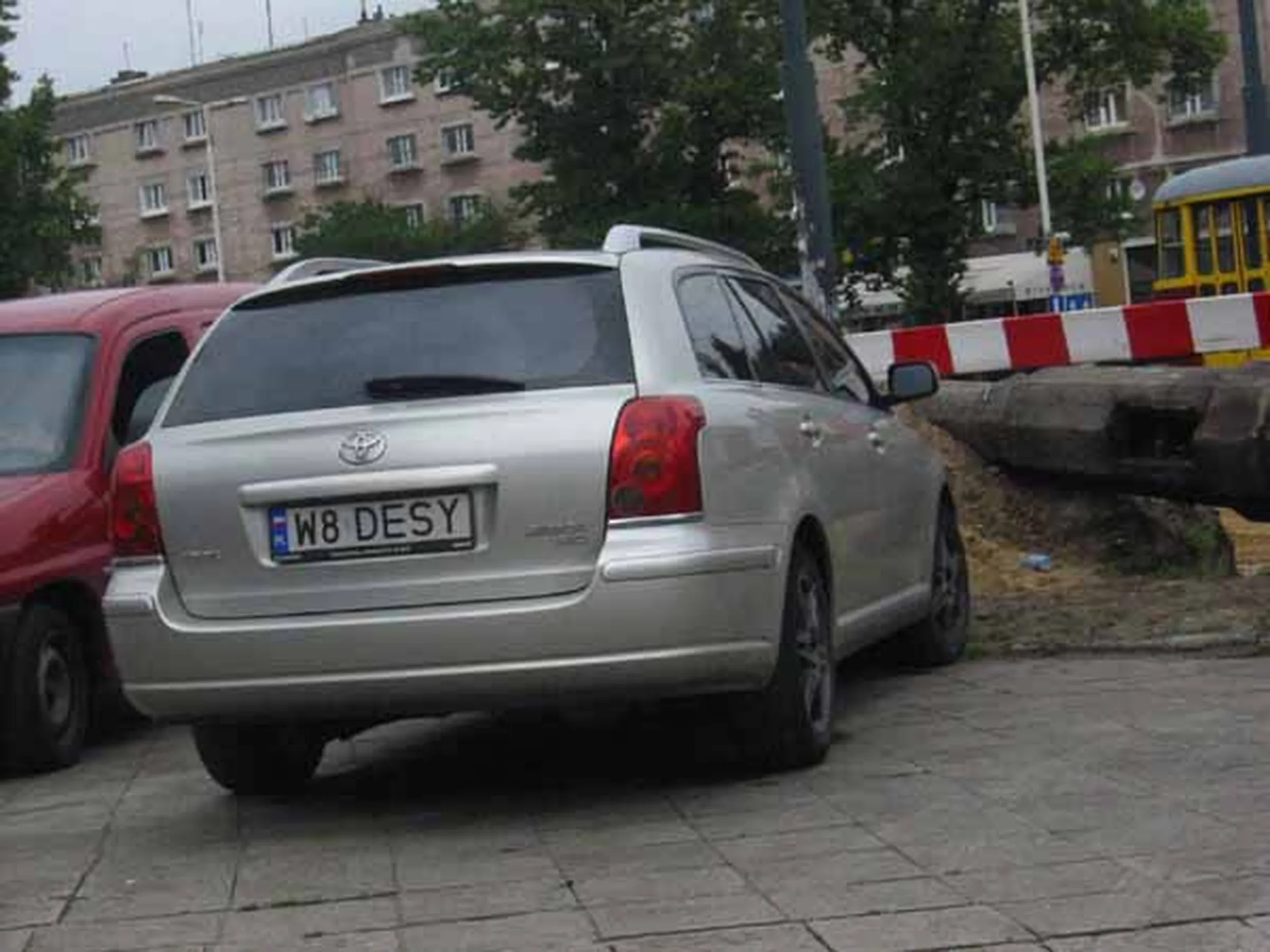 Fajny numer, blacha W8 DESY
