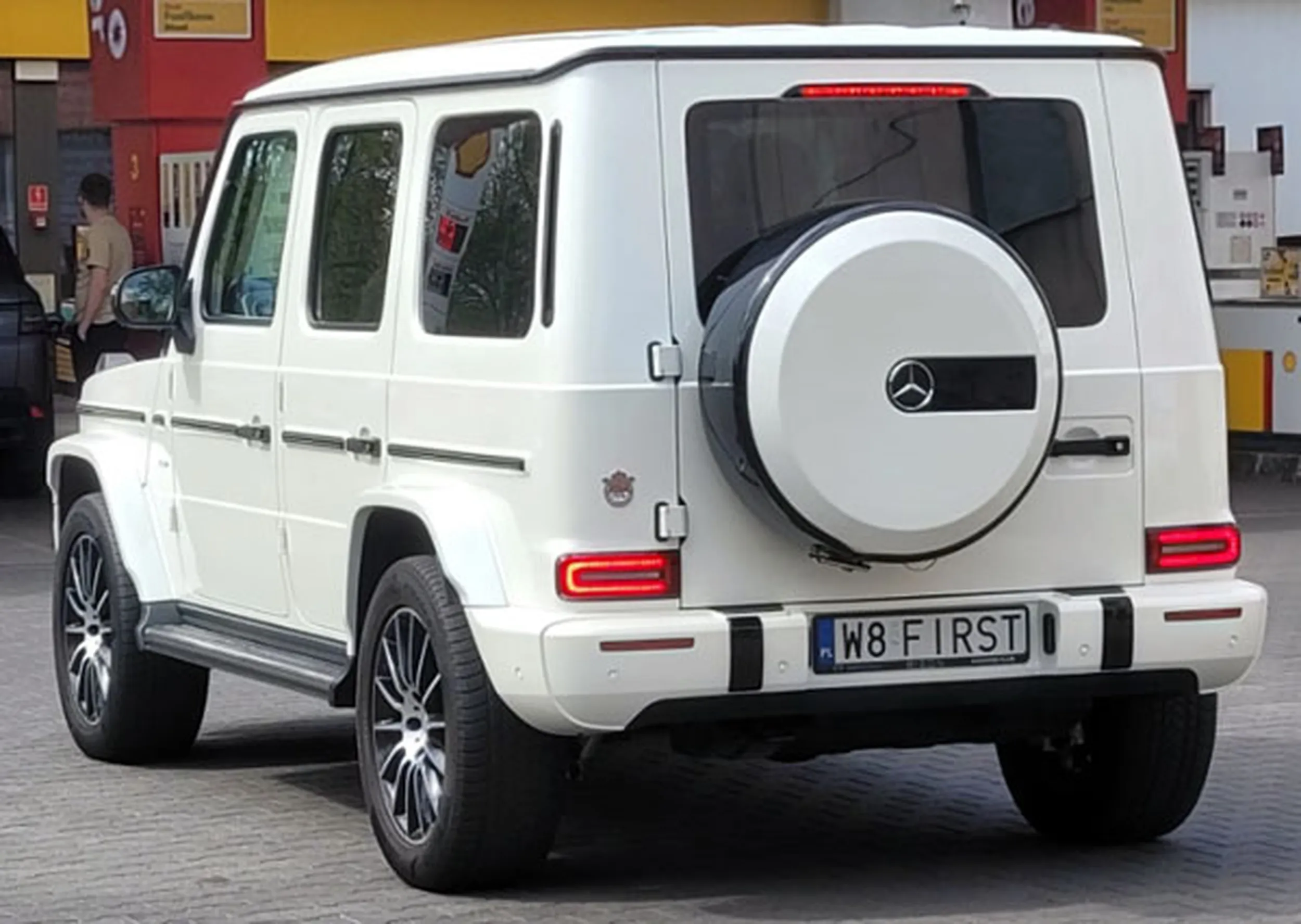 Fajny numer, blacha W8 FIRST