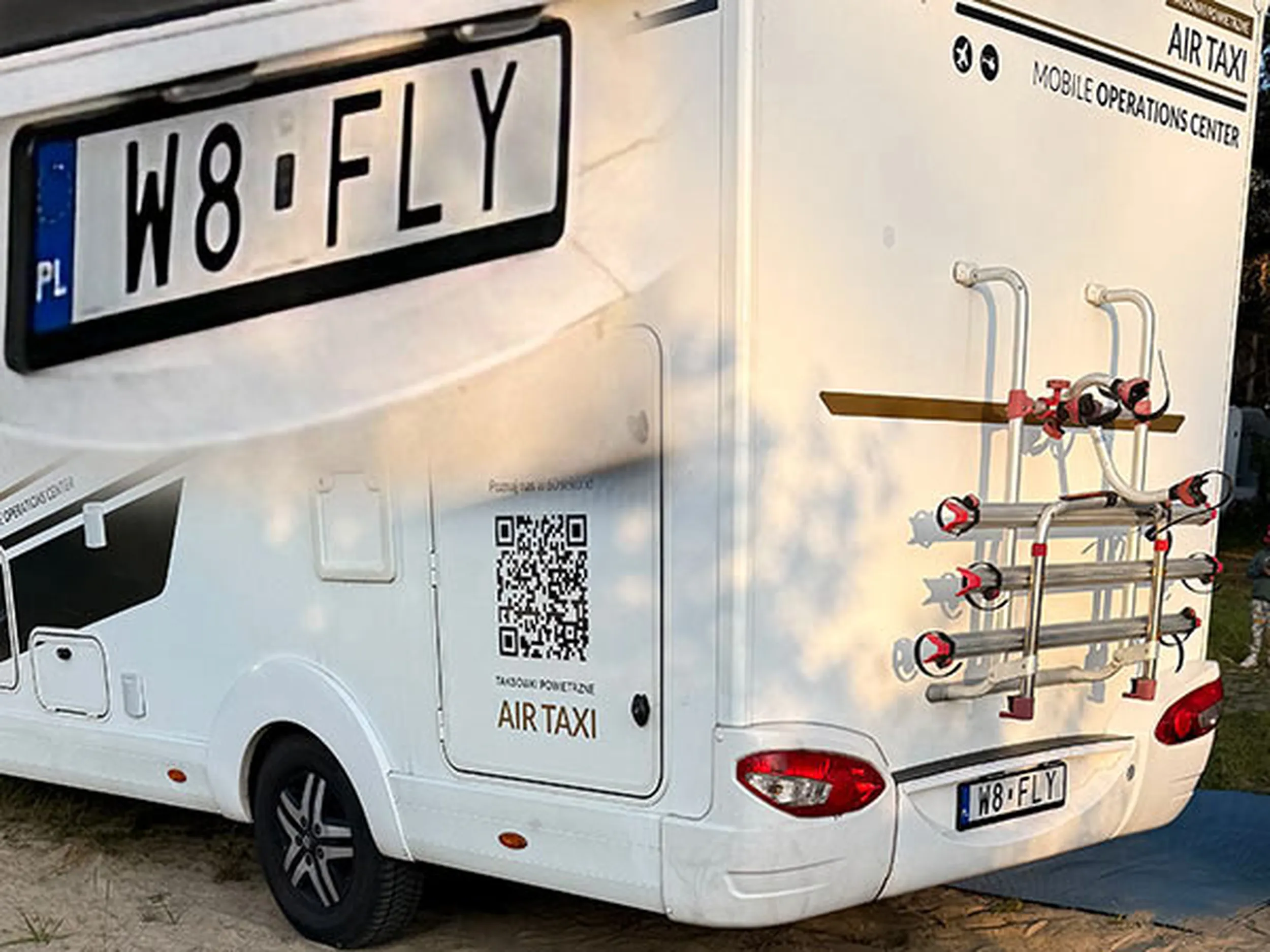 Fajny numer, blacha W8 FLY