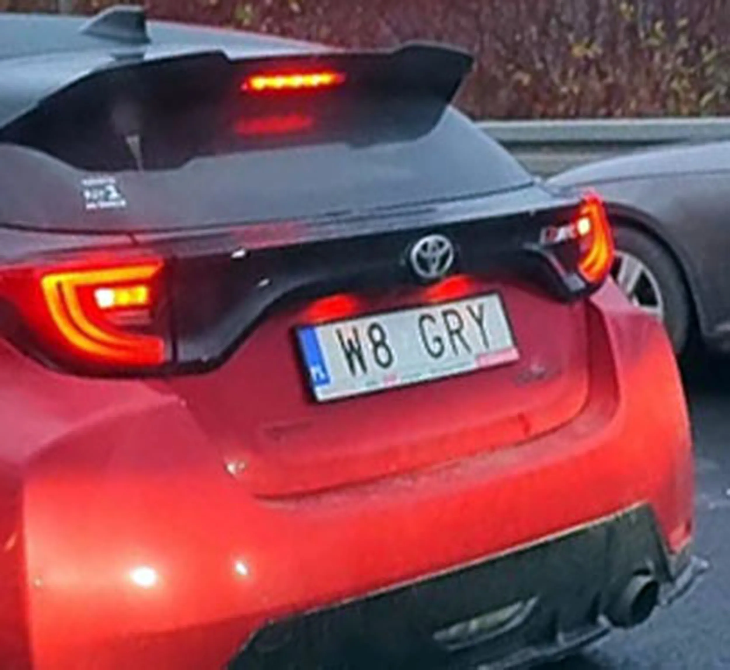 Fajny numer, blacha W8 GRY