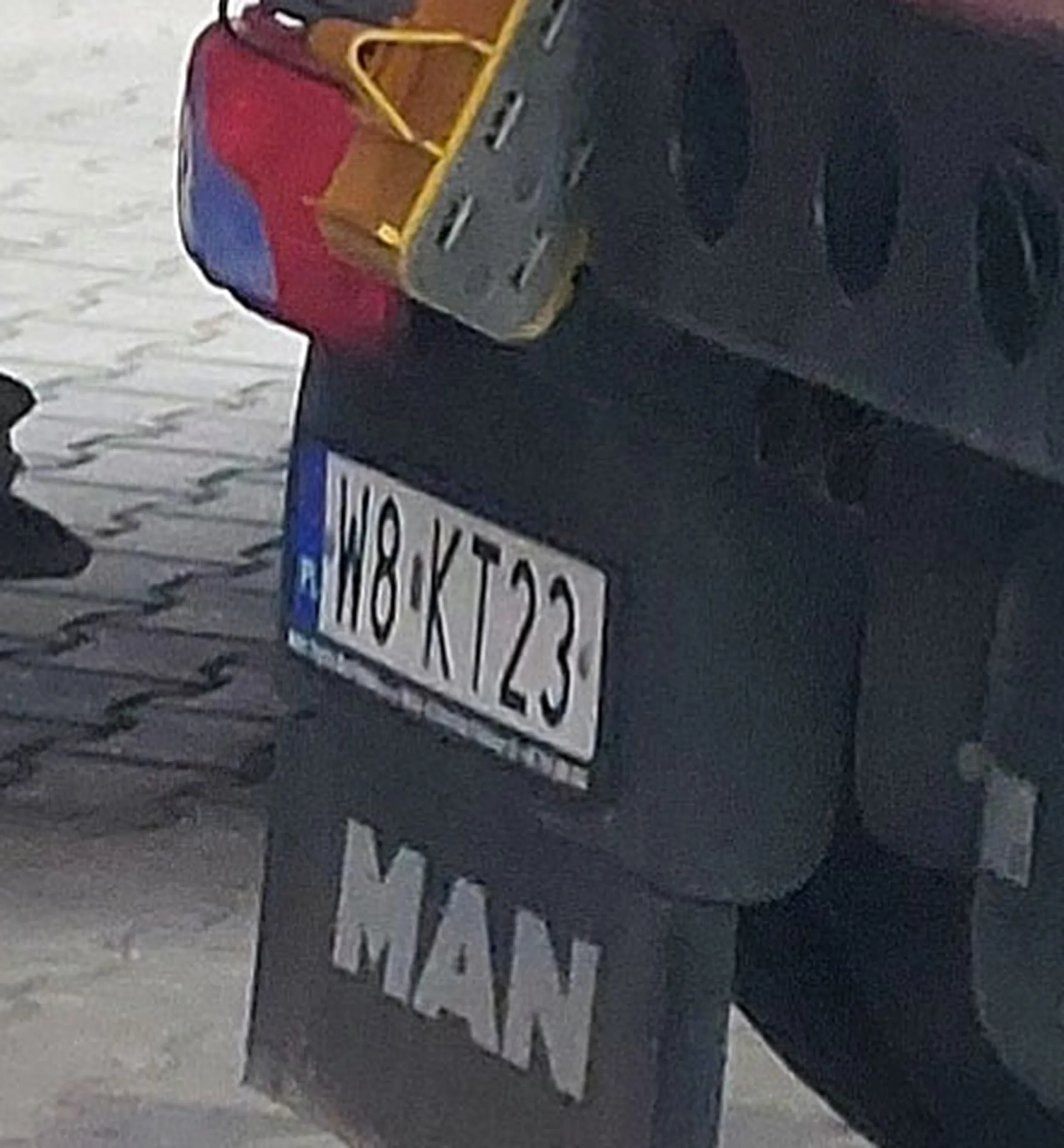 Fajny numer, blacha W8 KT23