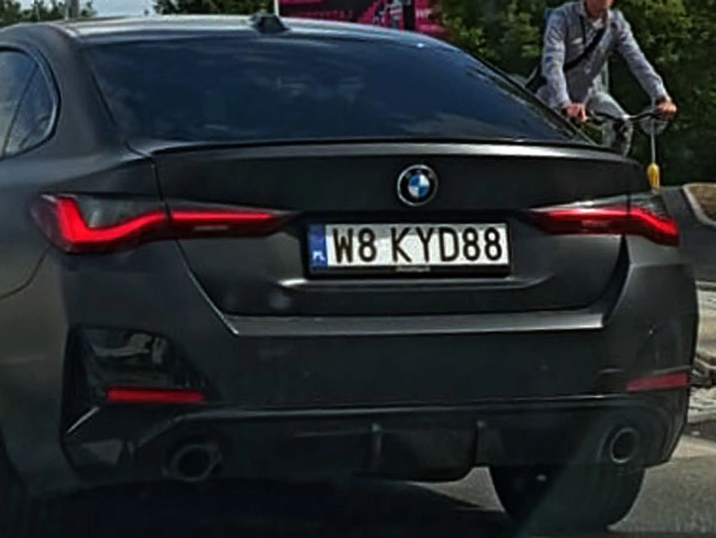 Fajny numer, blacha W8 KYD88