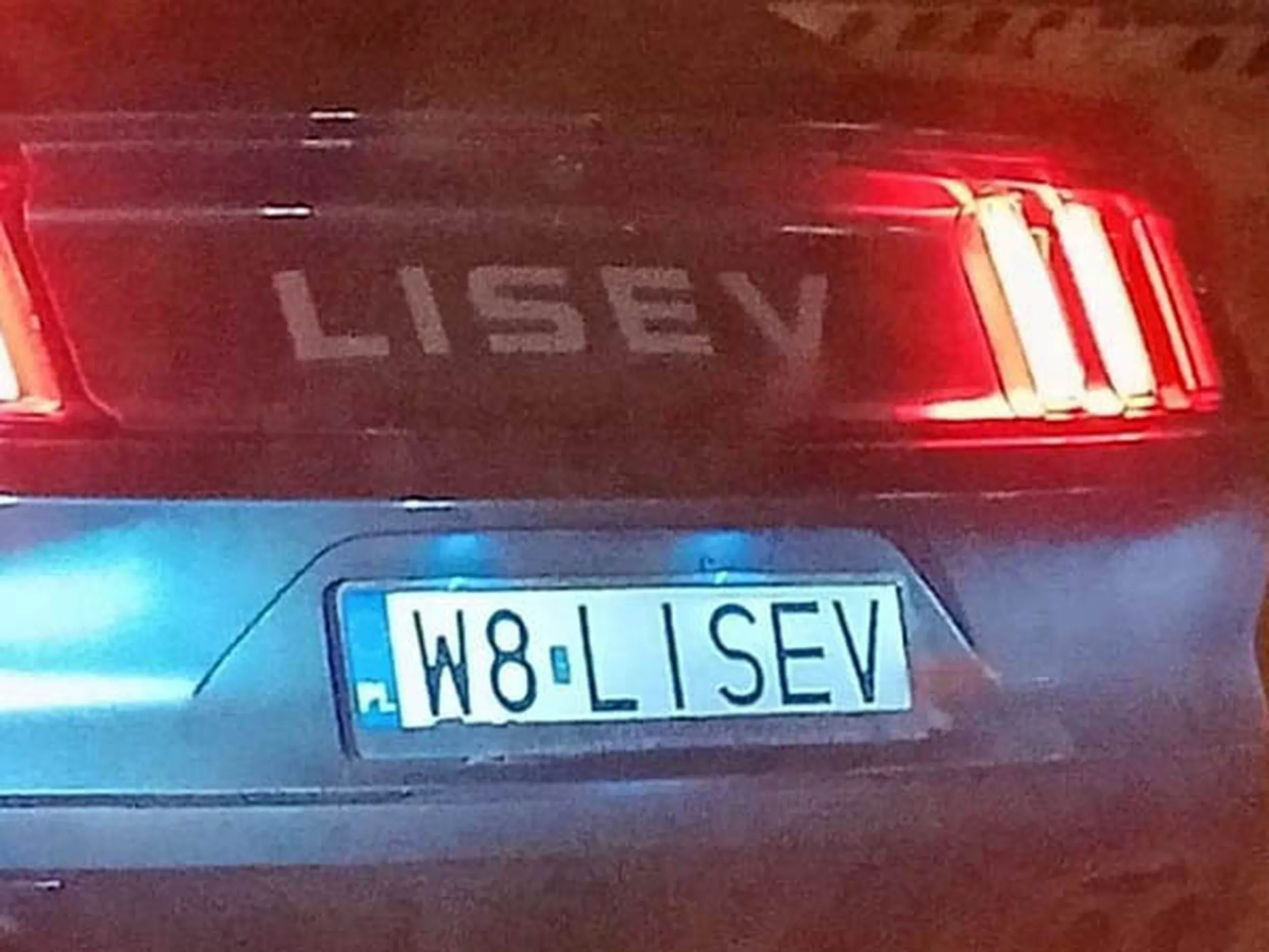 Fajny numer, blacha W8 LISEV