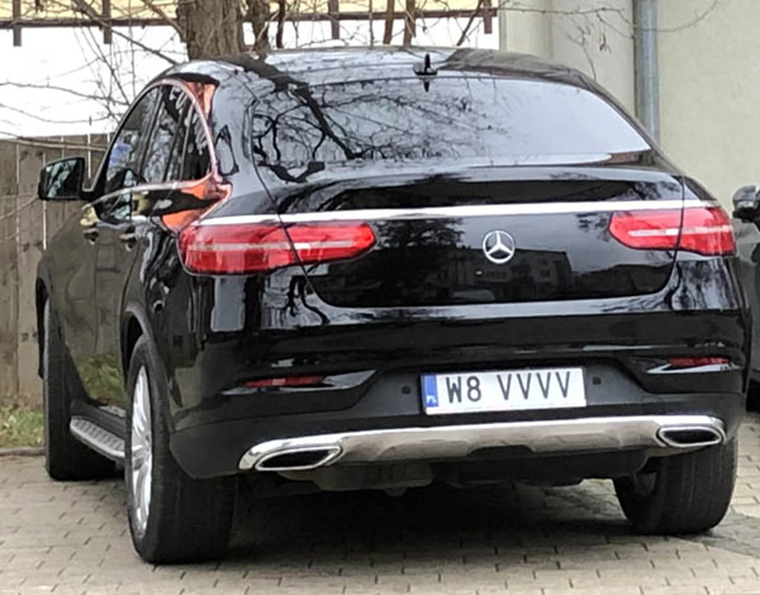 Fajny numer, blacha W8 VVVV