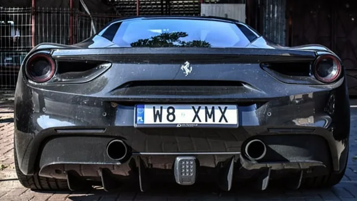 Fajny numer, blacha W8 XMX