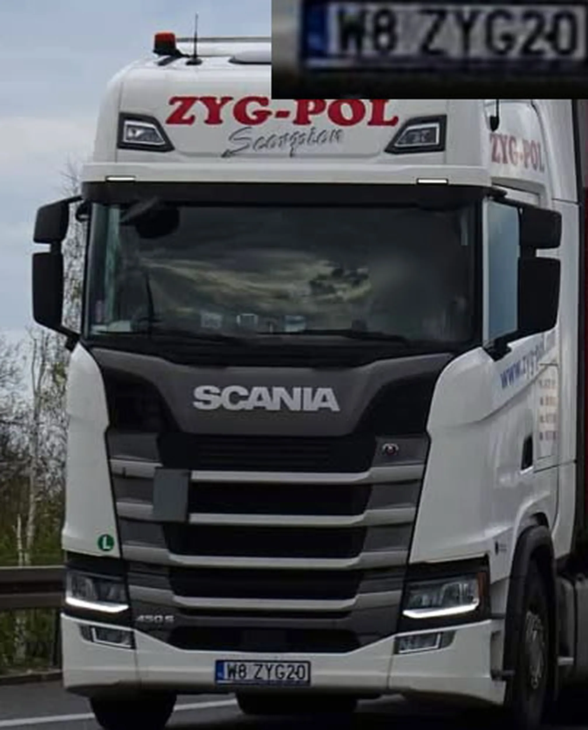 Fajny numer, blacha W8 ZYG20