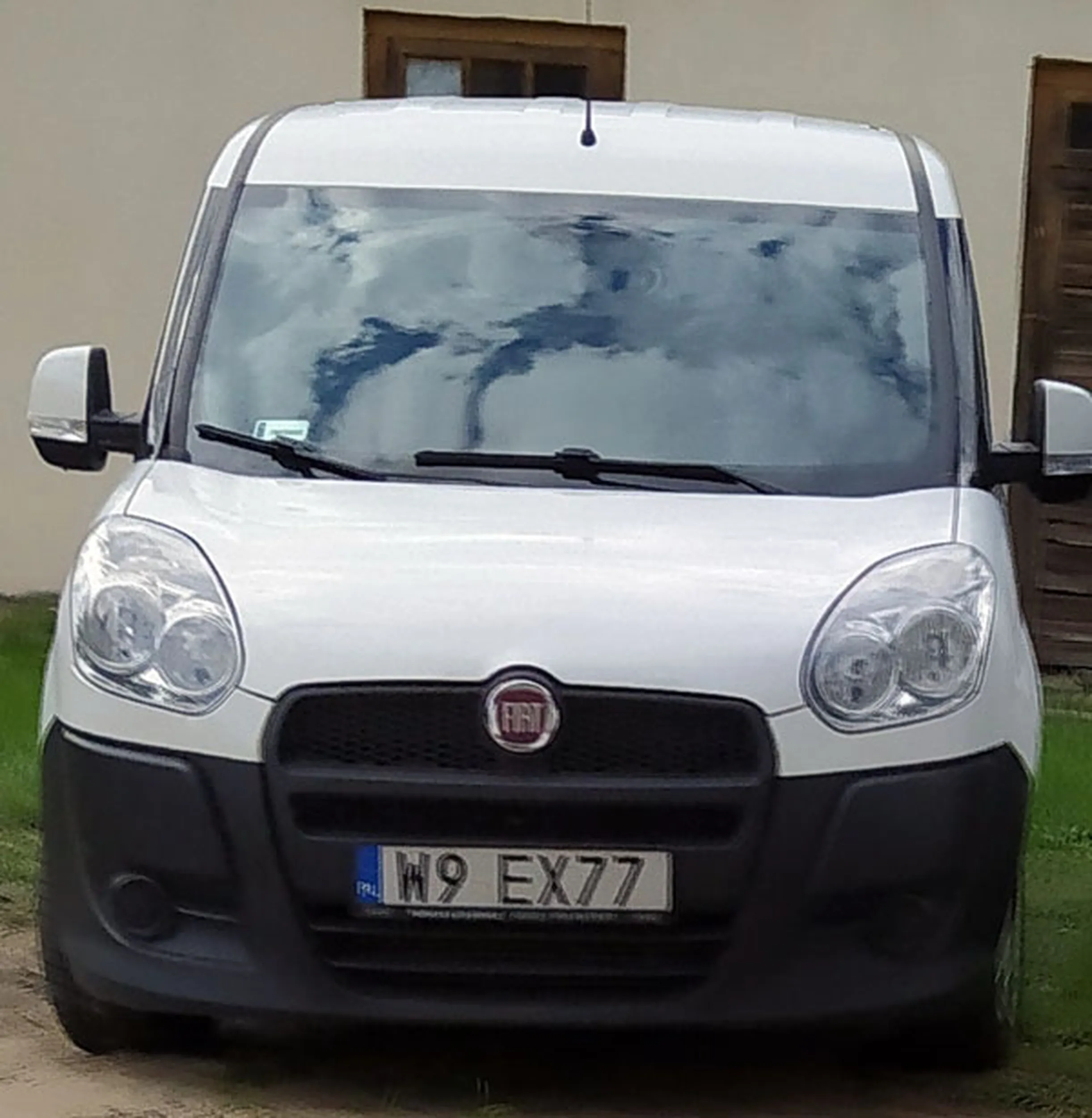 Fajny numer, blacha W9 EX77