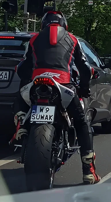 Fajny numer, blacha W9 SUWAK