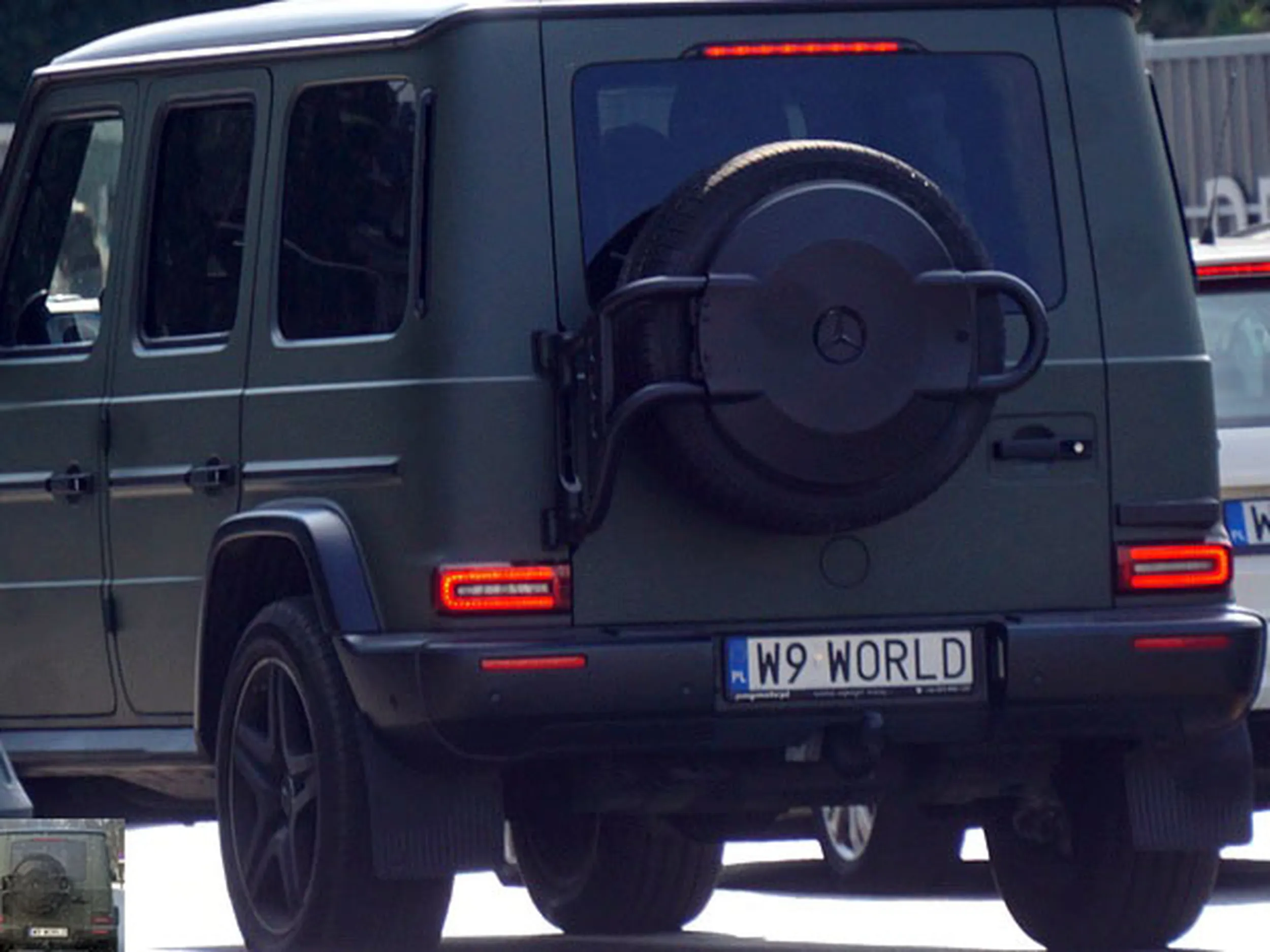 Fajny numer, blacha W9 WORLD