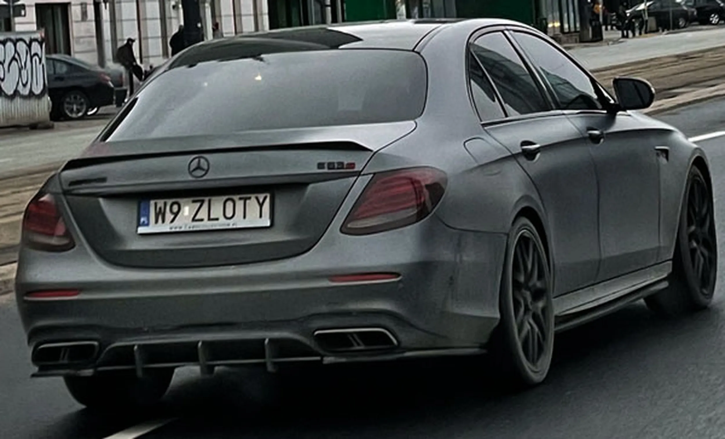 Fajny numer, blacha W9 ZLOTY