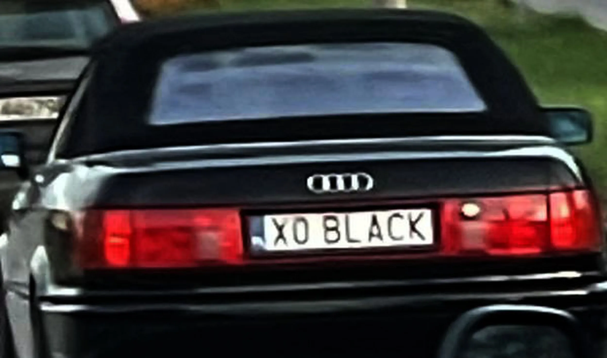 Fajny numer, blacha X0 BLACK