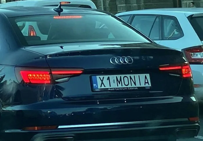 Fajny numer, blacha X1 MONIA