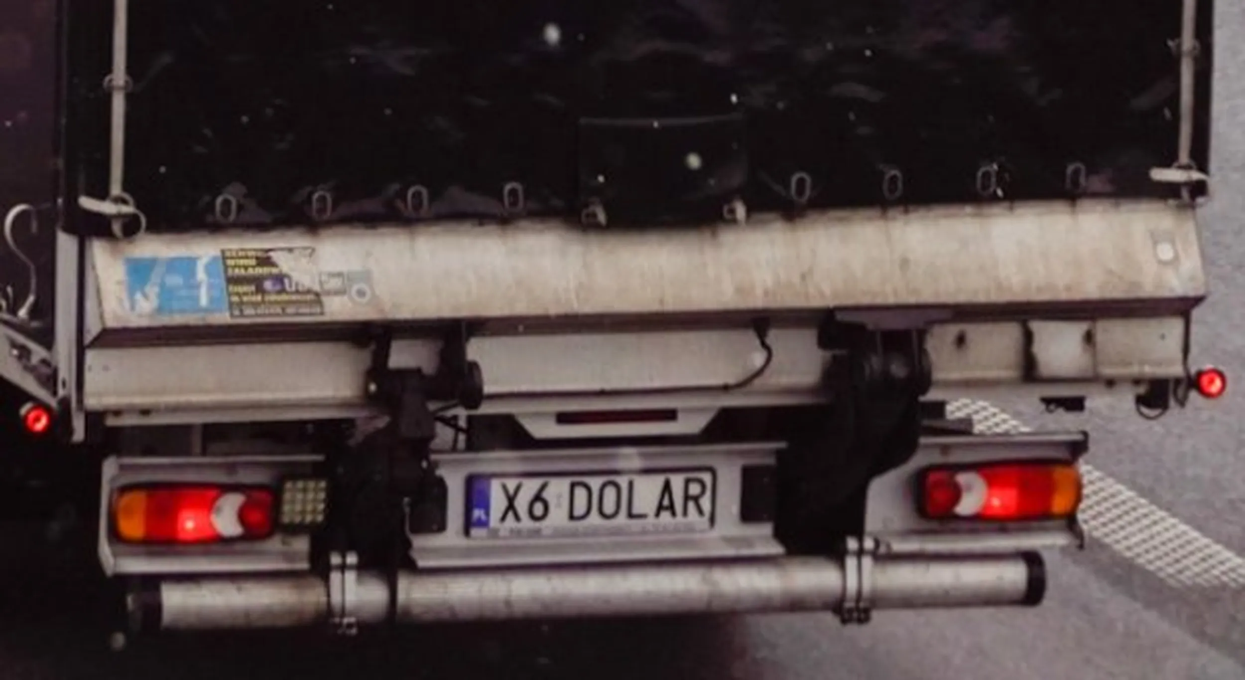 Fajny numer, blacha X6 DOLAR