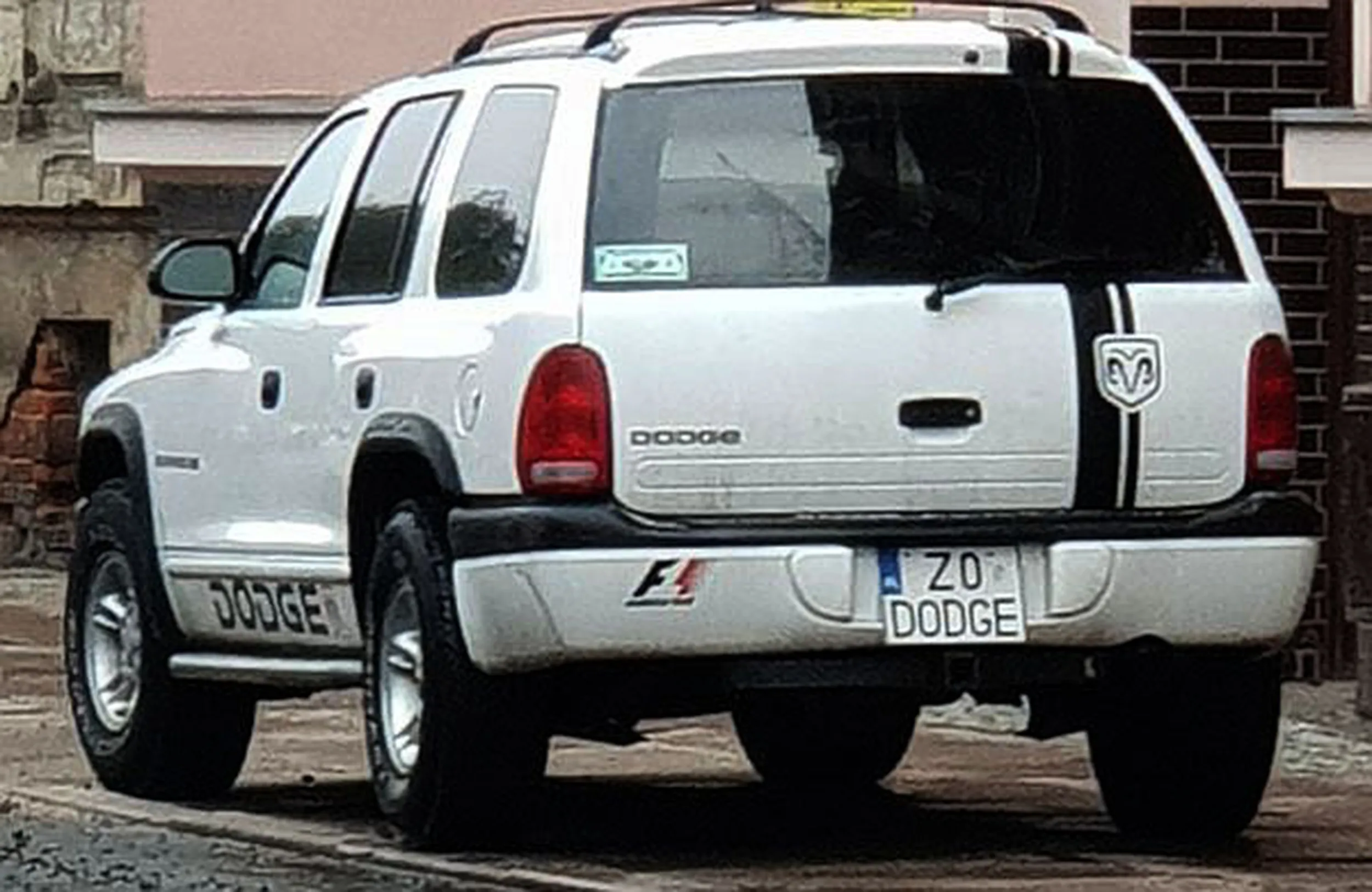 Fajny numer, blacha Z0 DODGE