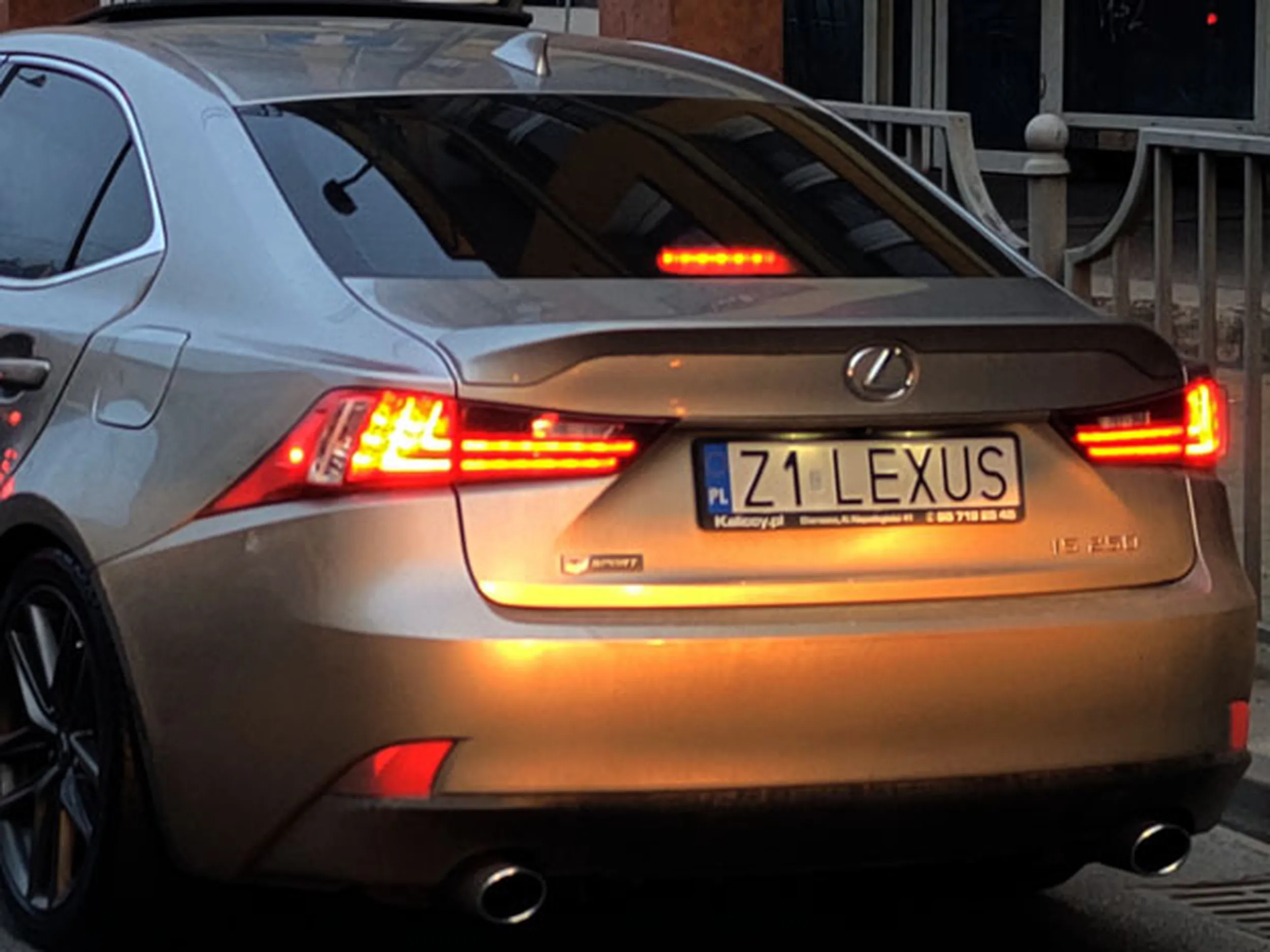 Fajny numer, blacha Z1 LEXUS
