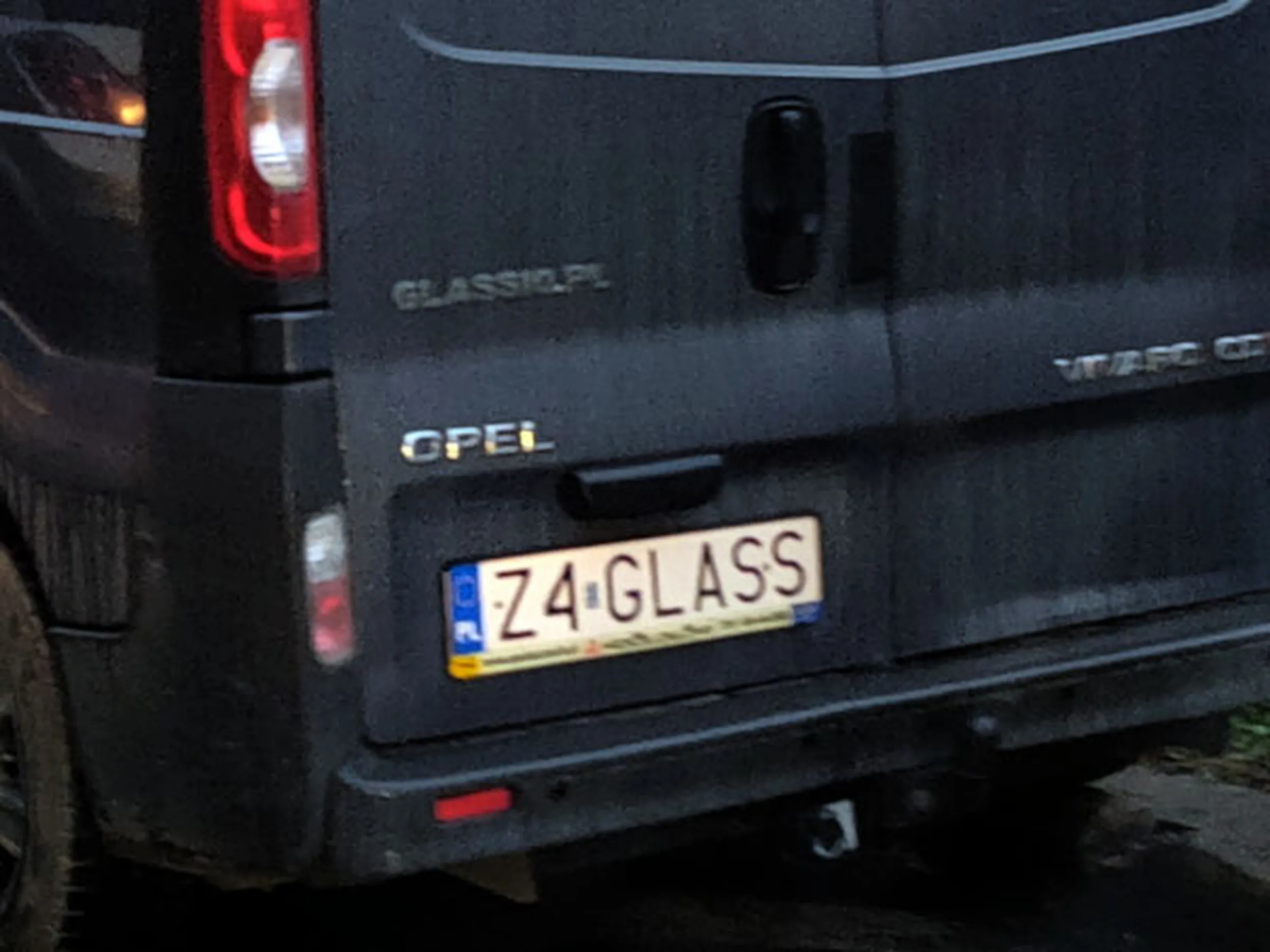 Fajny numer, blacha Z4 GLASS