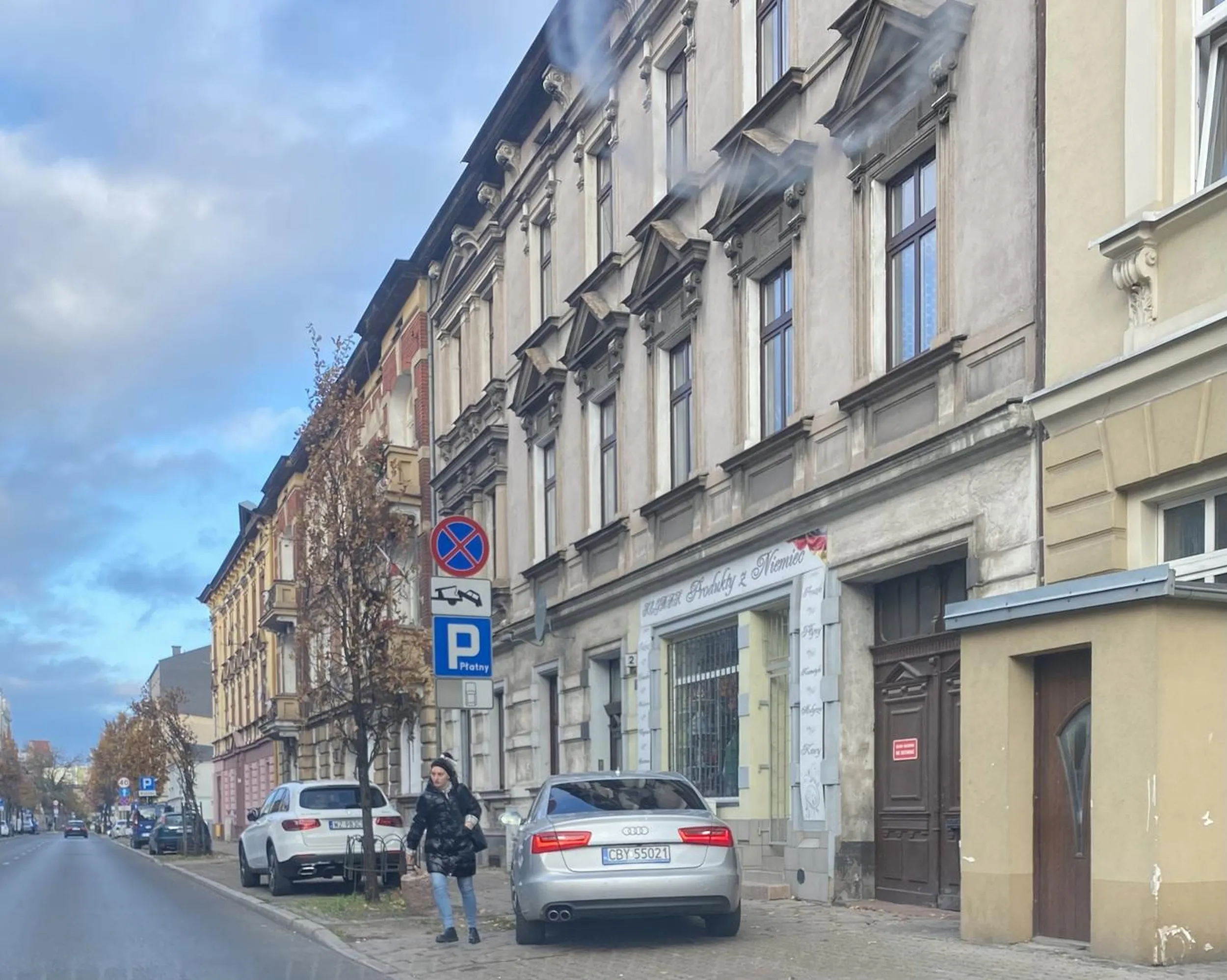 nie wiem co tu komentować, parkowanie jak na polu