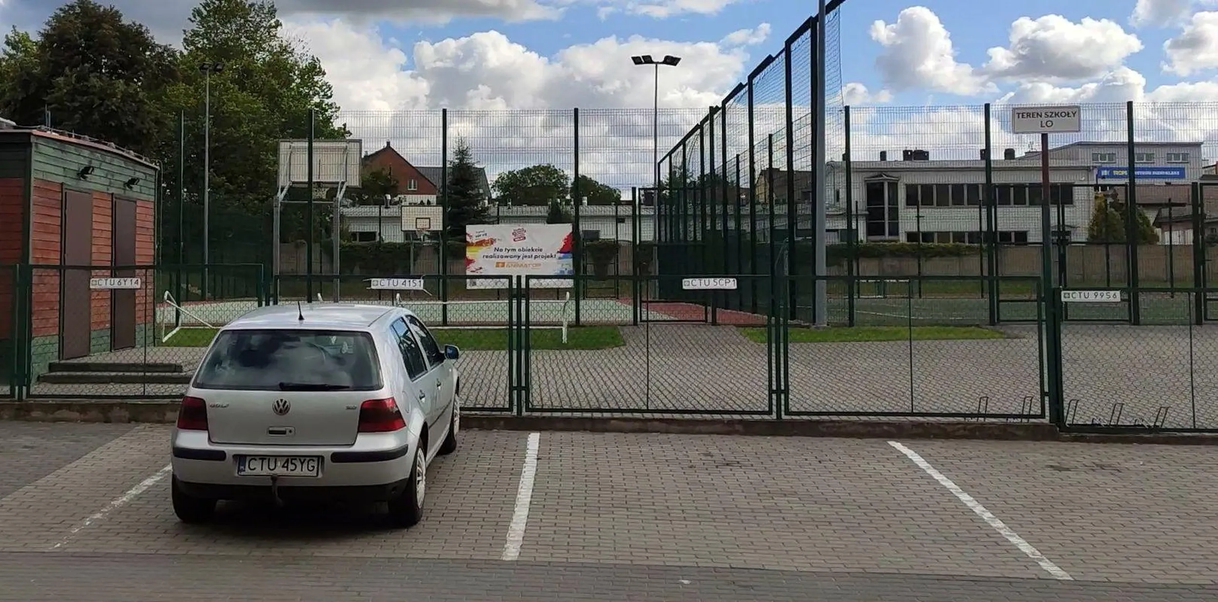 Teraz komuś innemu blokujesz? Człowieku, tu pracują ludzie!