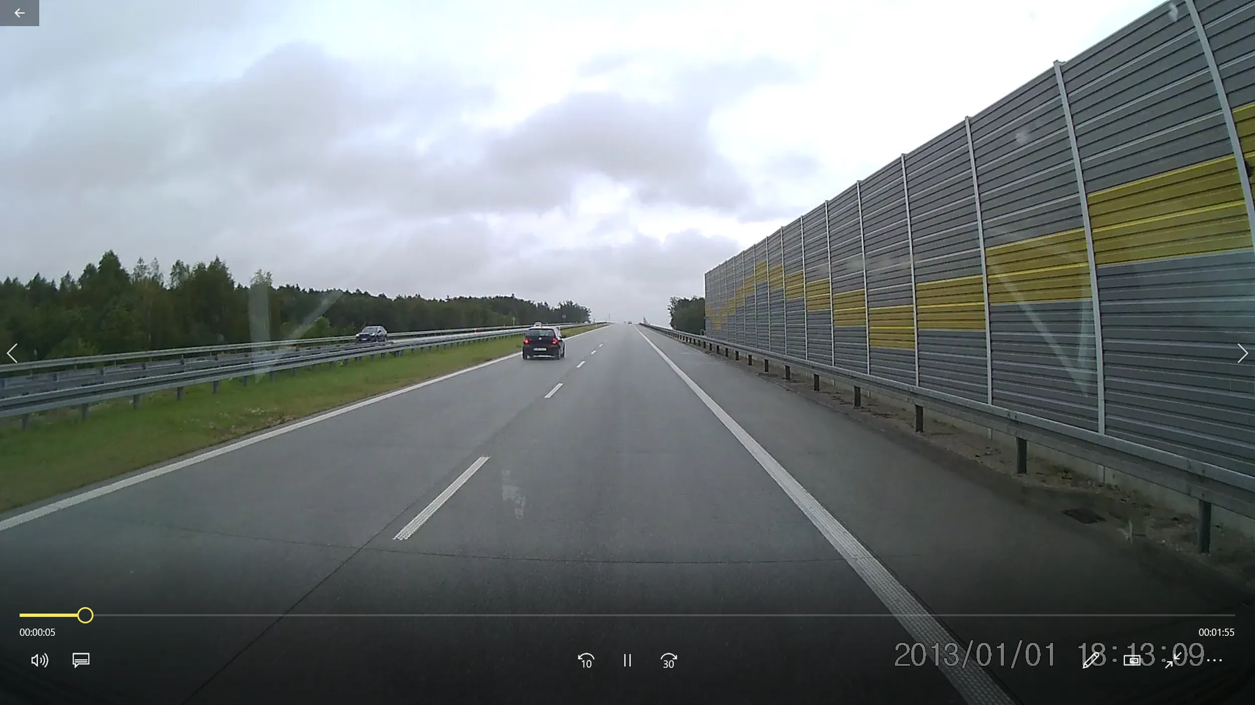 kogo ty wyprzedzasz? powietrze chyba. w polsce mamy ruch prawostronny