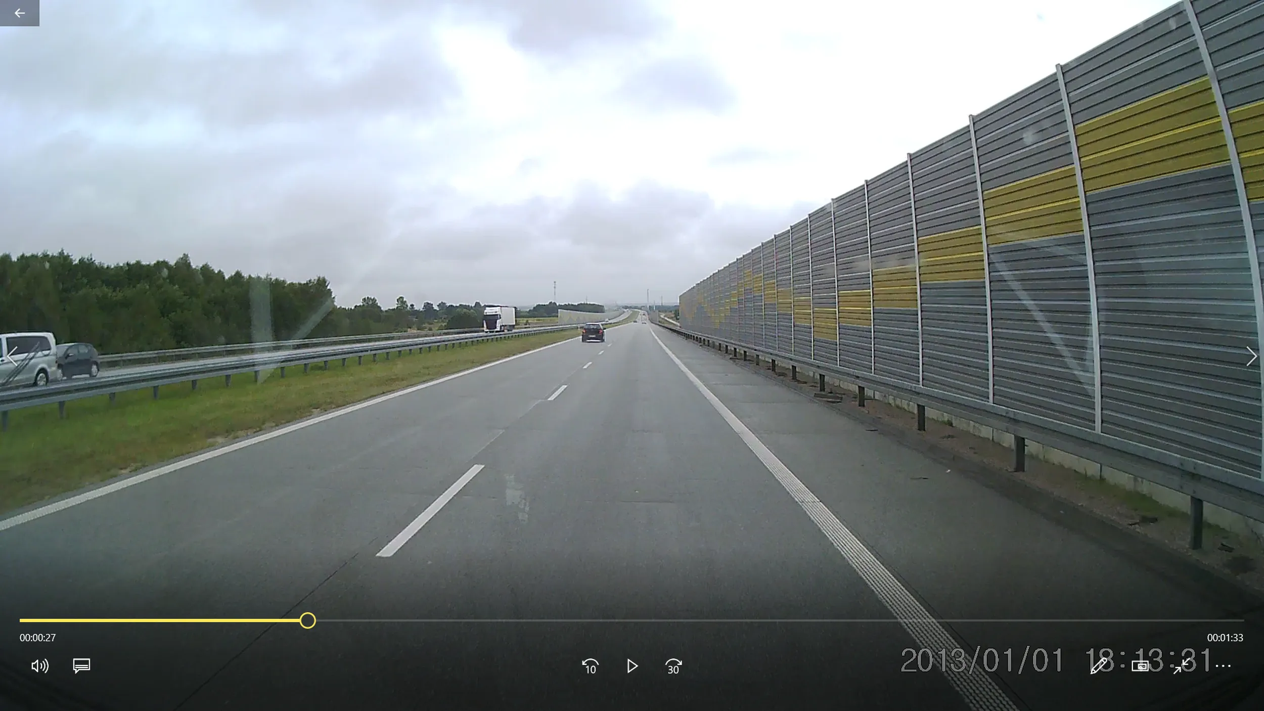 kogo ty wyprzedzasz? powietrze chyba. w polsce mamy ruch prawostronny