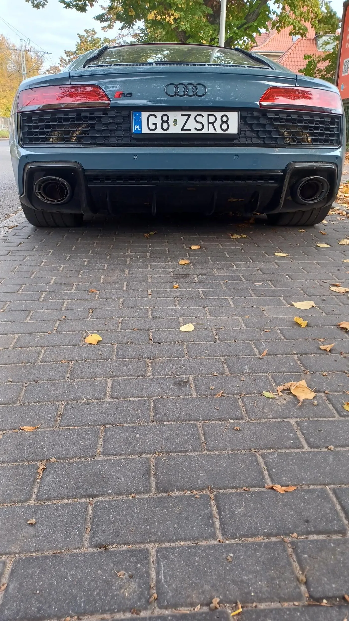 Ładna dupa (chodzi o aut oczywiście)