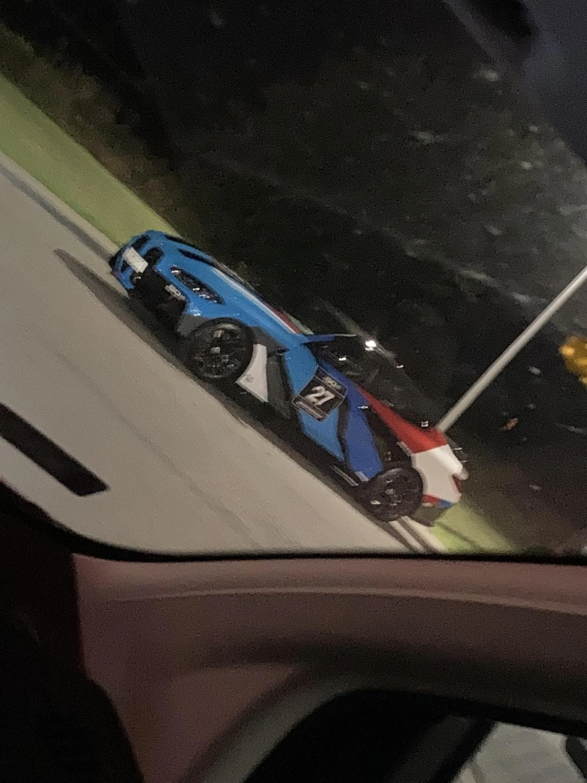 Fajny samochodzik widziałem cie w Jędrzejowie na parkingu