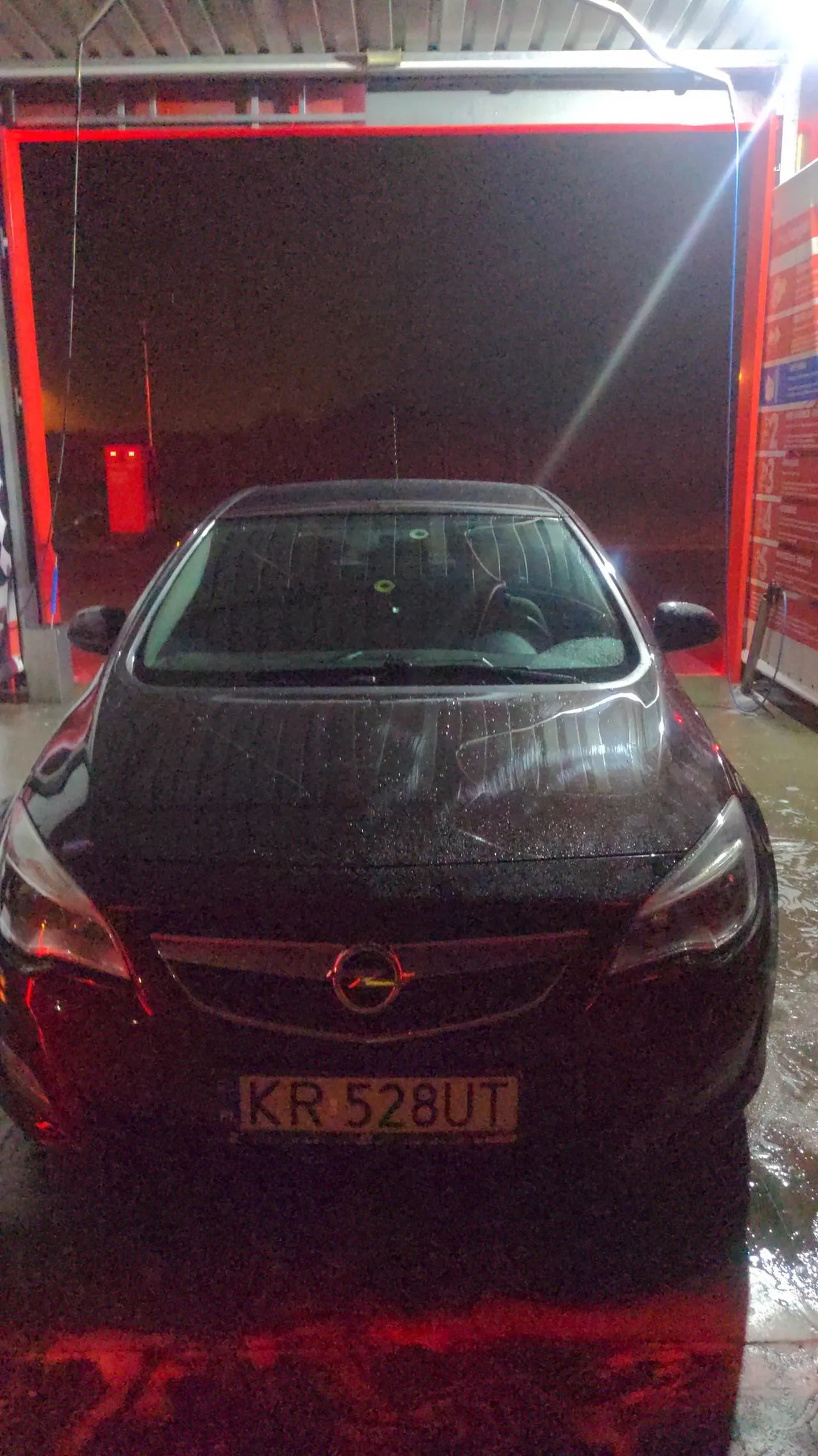 Ty kakaowy raptorze zajezdziles Forda, potem Golfa a teraz chcesz zajeździć Opelka biednego Paszoł