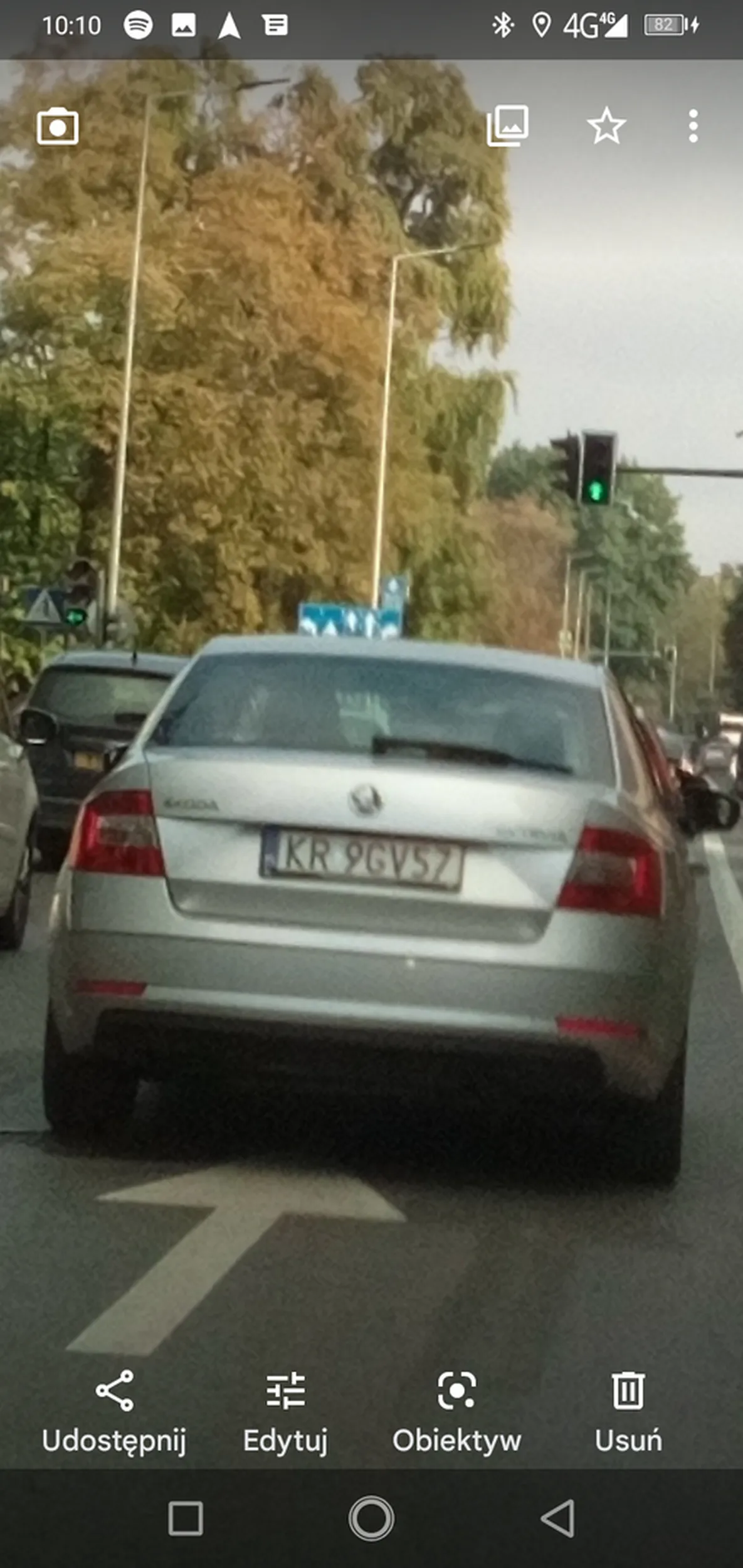 Kierowca wymusza pierwszeństwo