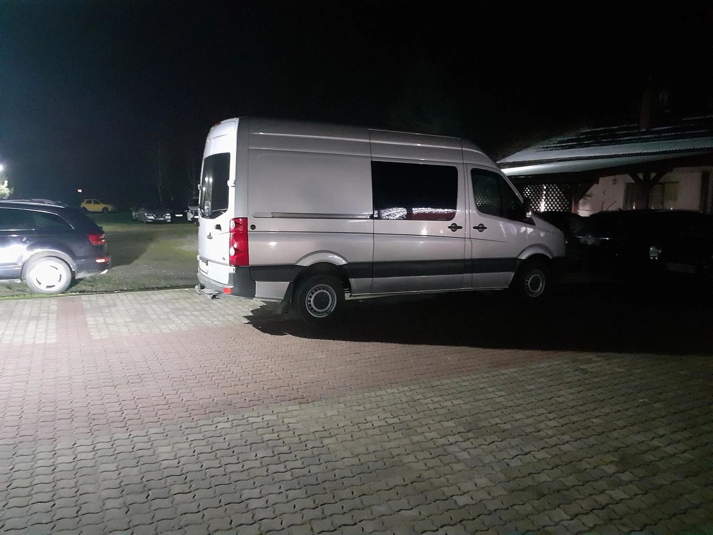 Naucz się parkować albo kup sobie rower bo do domu z rocznym dzieckiem nie mogłem wyjechać i musiałem jeździć po kraweznikach!!