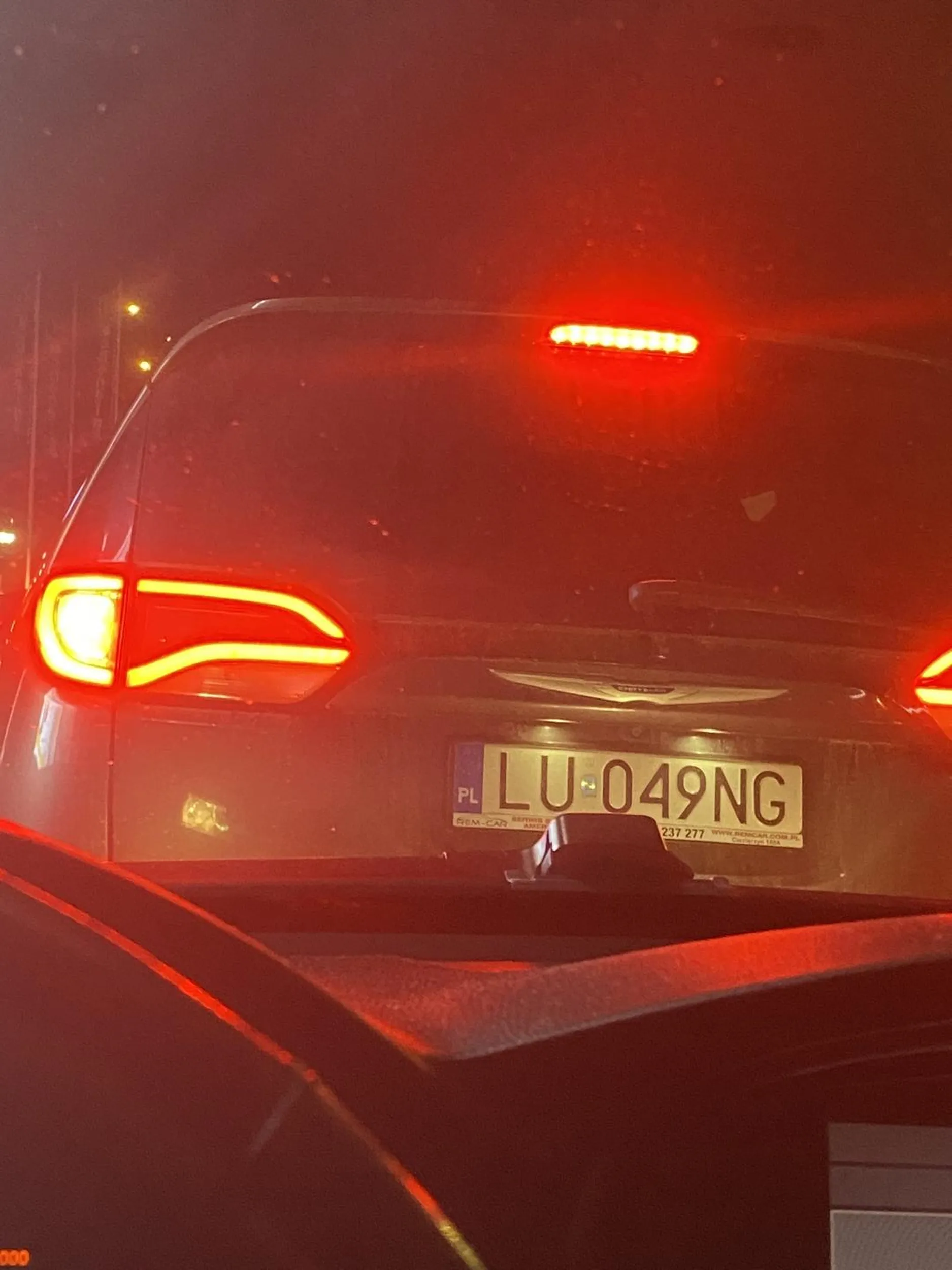 Naucz się jeździć i odłóż ten telefon podczas jazdy