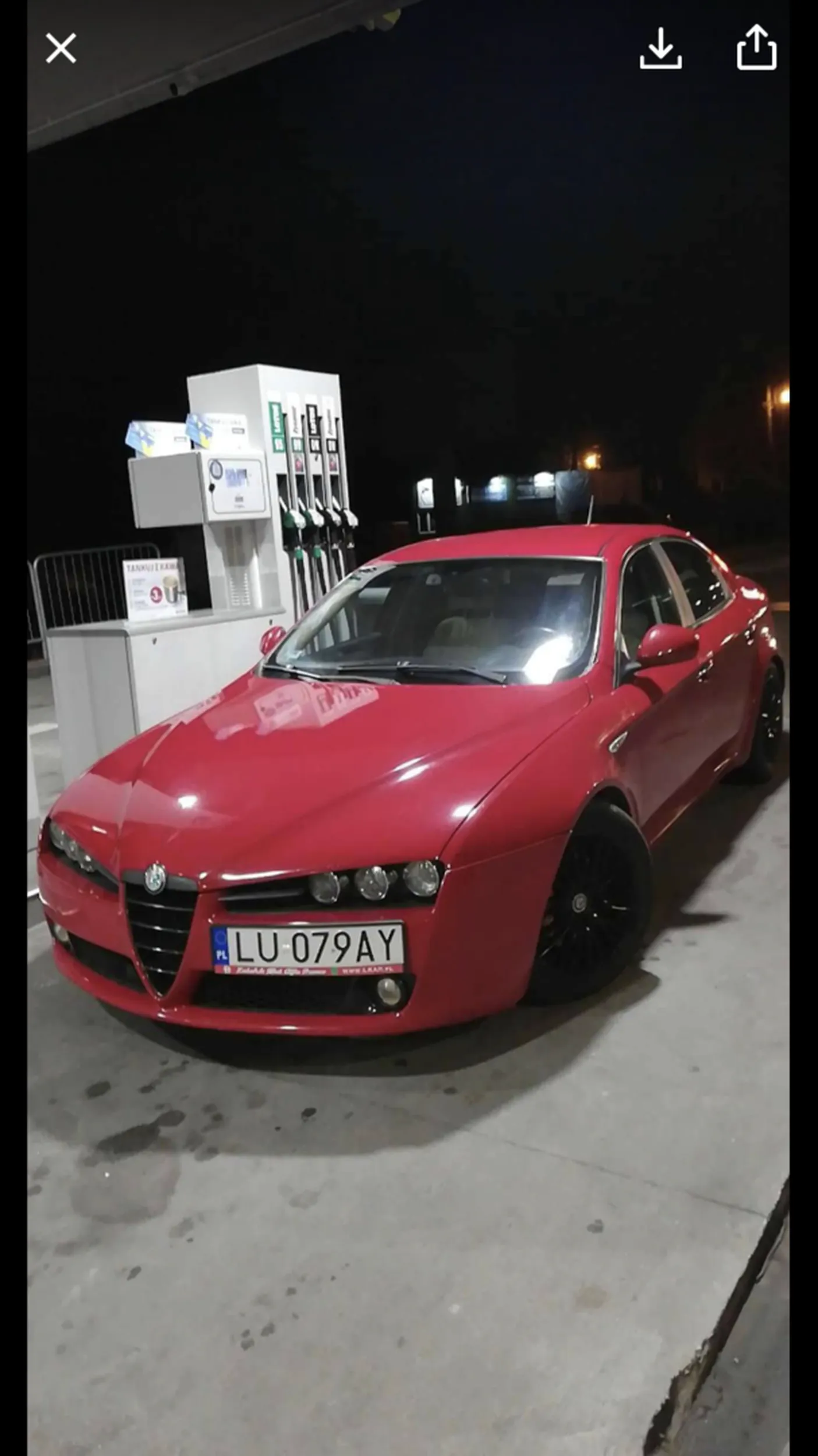 Pozdrawiam kierowcę tego samochodu, spotkaliśmy się dzisiaj na stacji benzynowej, samochód mnie zaciekawił i paliwo w nim znajdujące się, po chwili ze 200 zł w paliwie ukradłem. Polecam