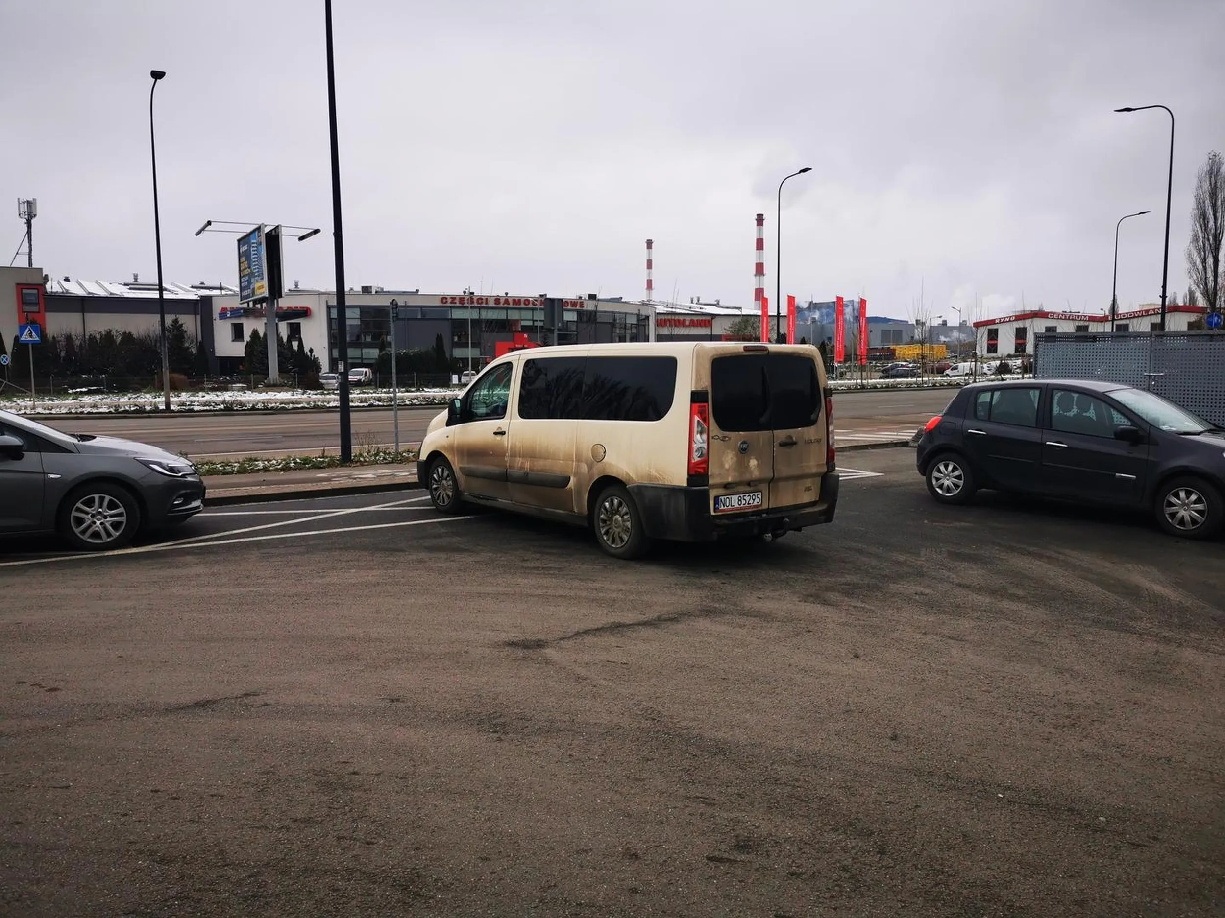 Największa ciota parkowania w Olsztynie. Typowy NOL