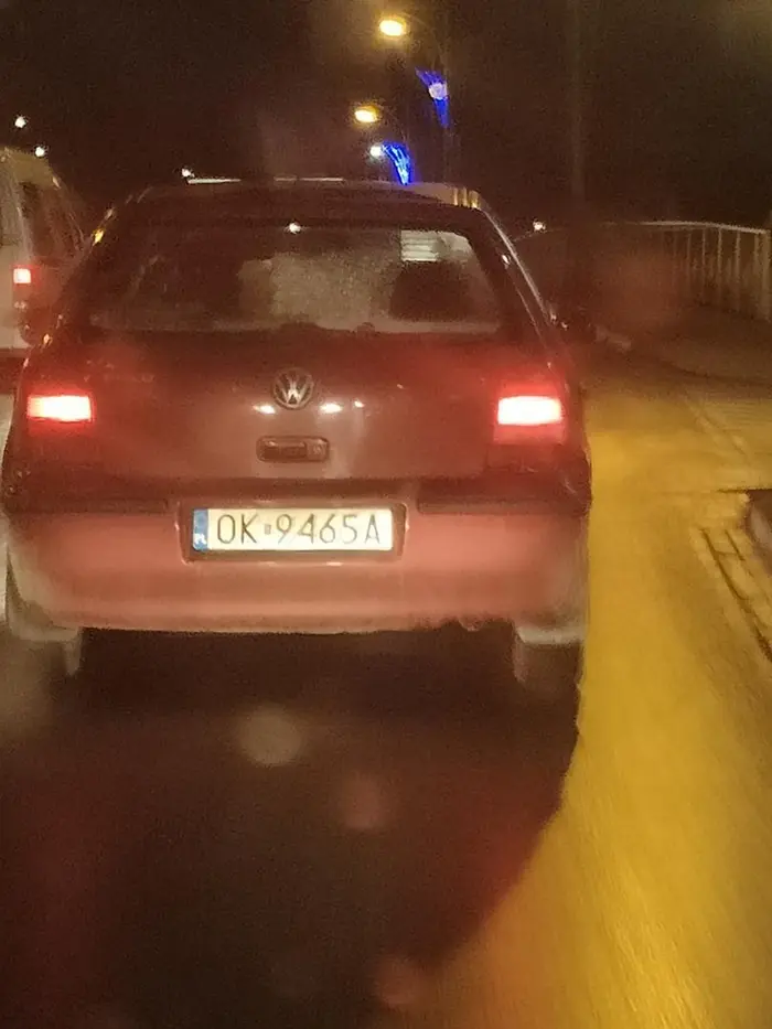 Pet wymusza pierszenstwo I vhce wymusić stłuczkę