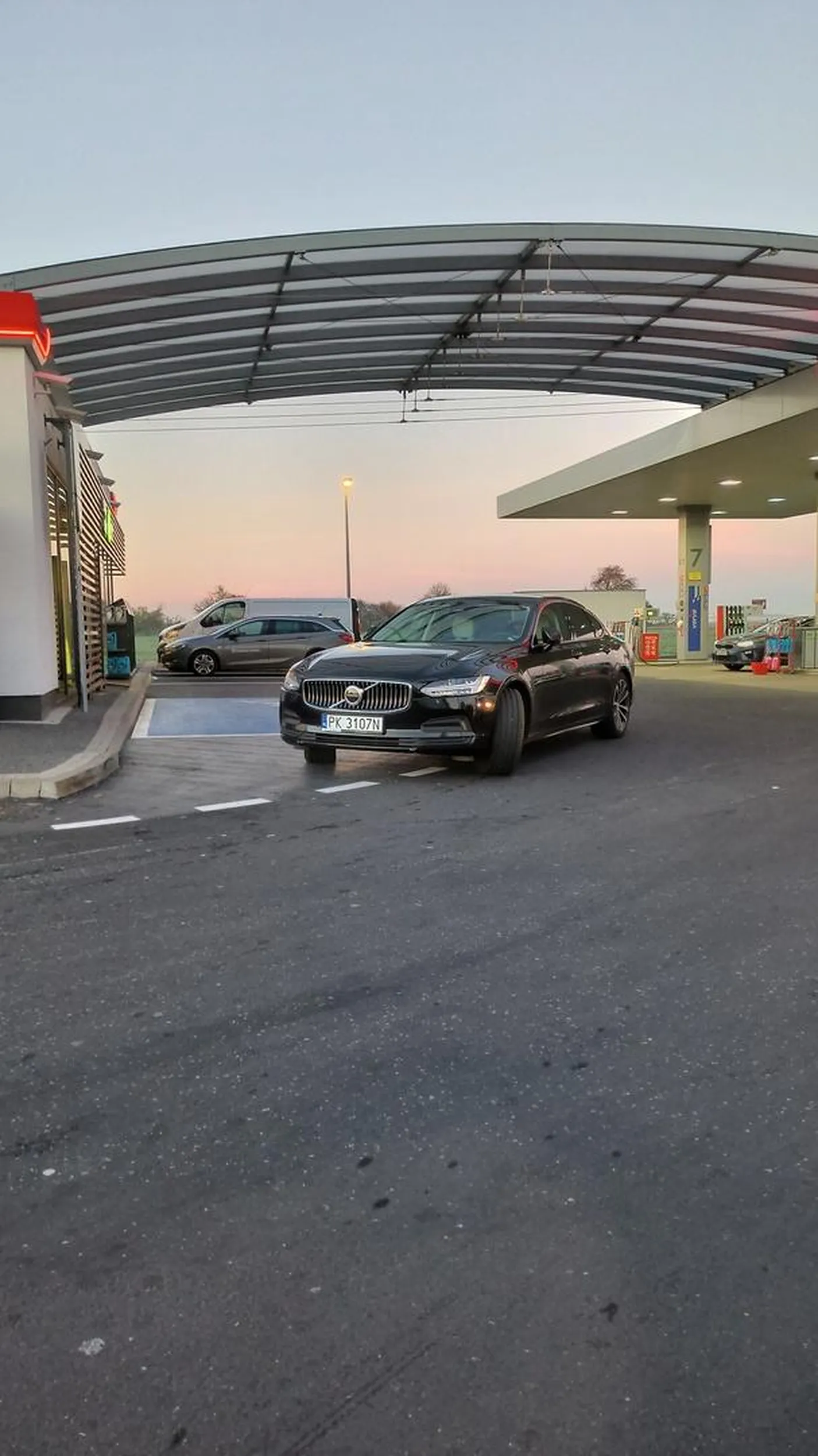 Kto bogatemu zabroni...