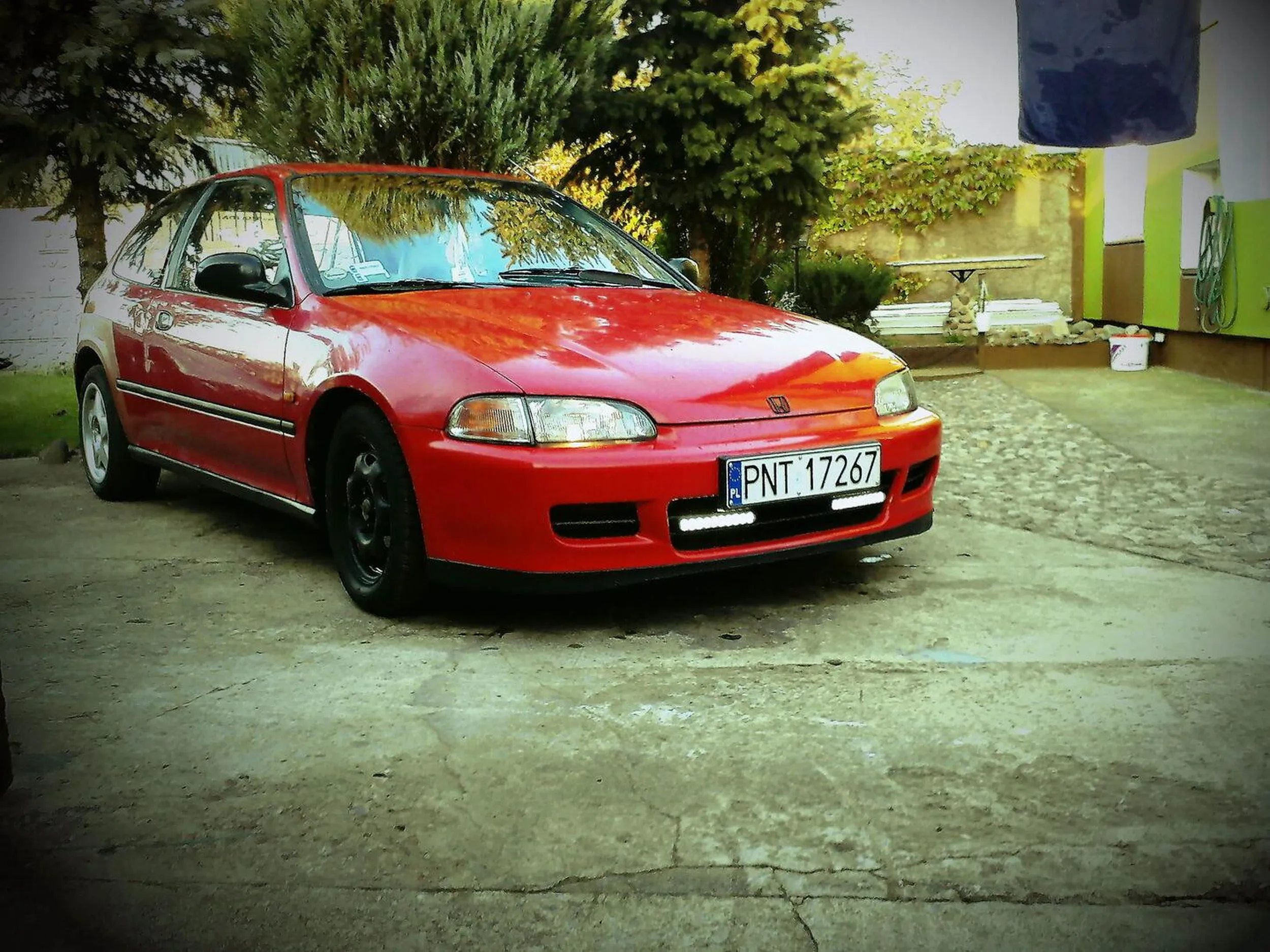 Skończyło na złomie przez idiotę.... Ale było godnym autkiem