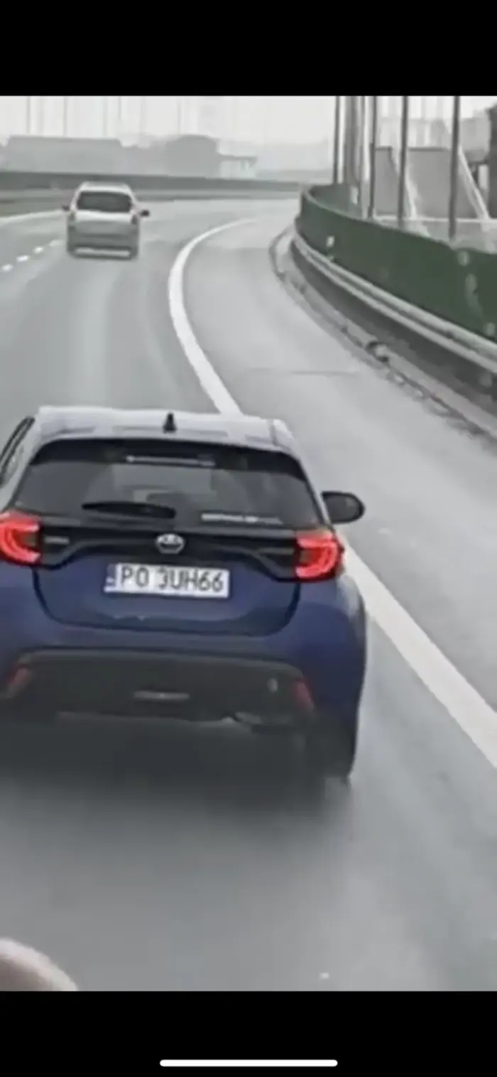 Jedzie jak ***** przed ciężarówka, a przy próbie wyprzedzenia przyspiesza. ????????