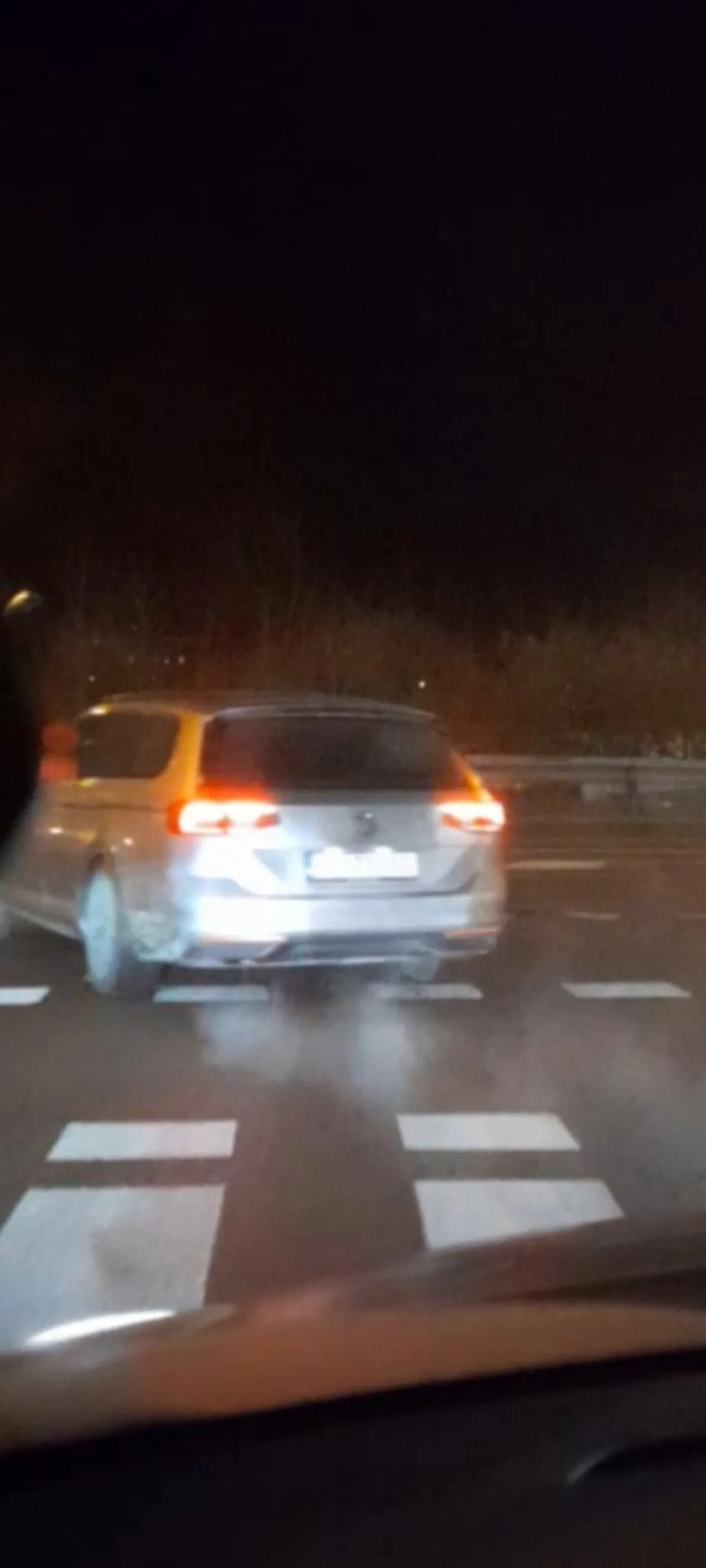 Łosiu  zacznij używać  kierunków