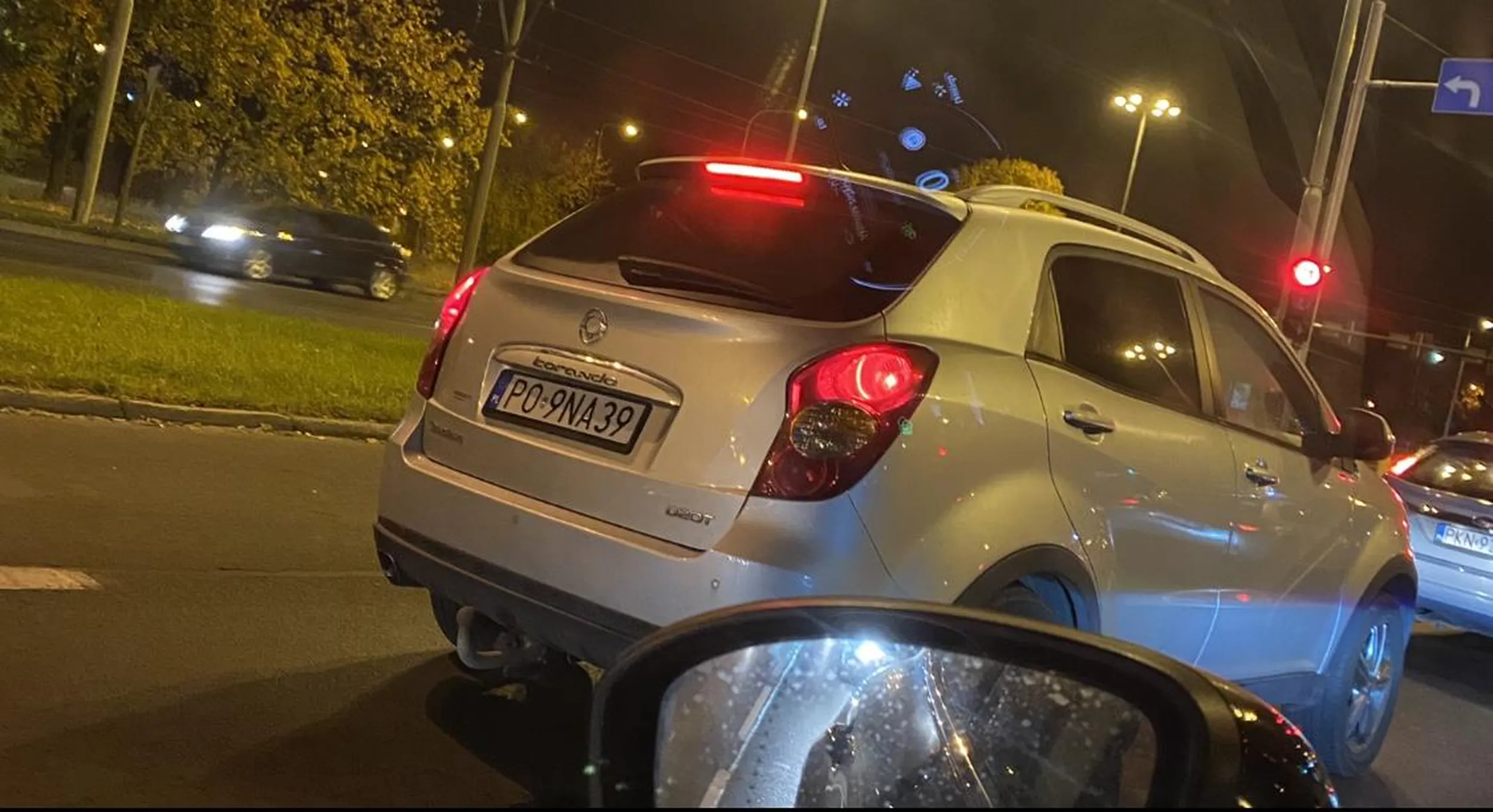 Precelek zamiast mózgu. Zostałem otrąbiony i zbluzgany bo zatrzymałem się na stopie.