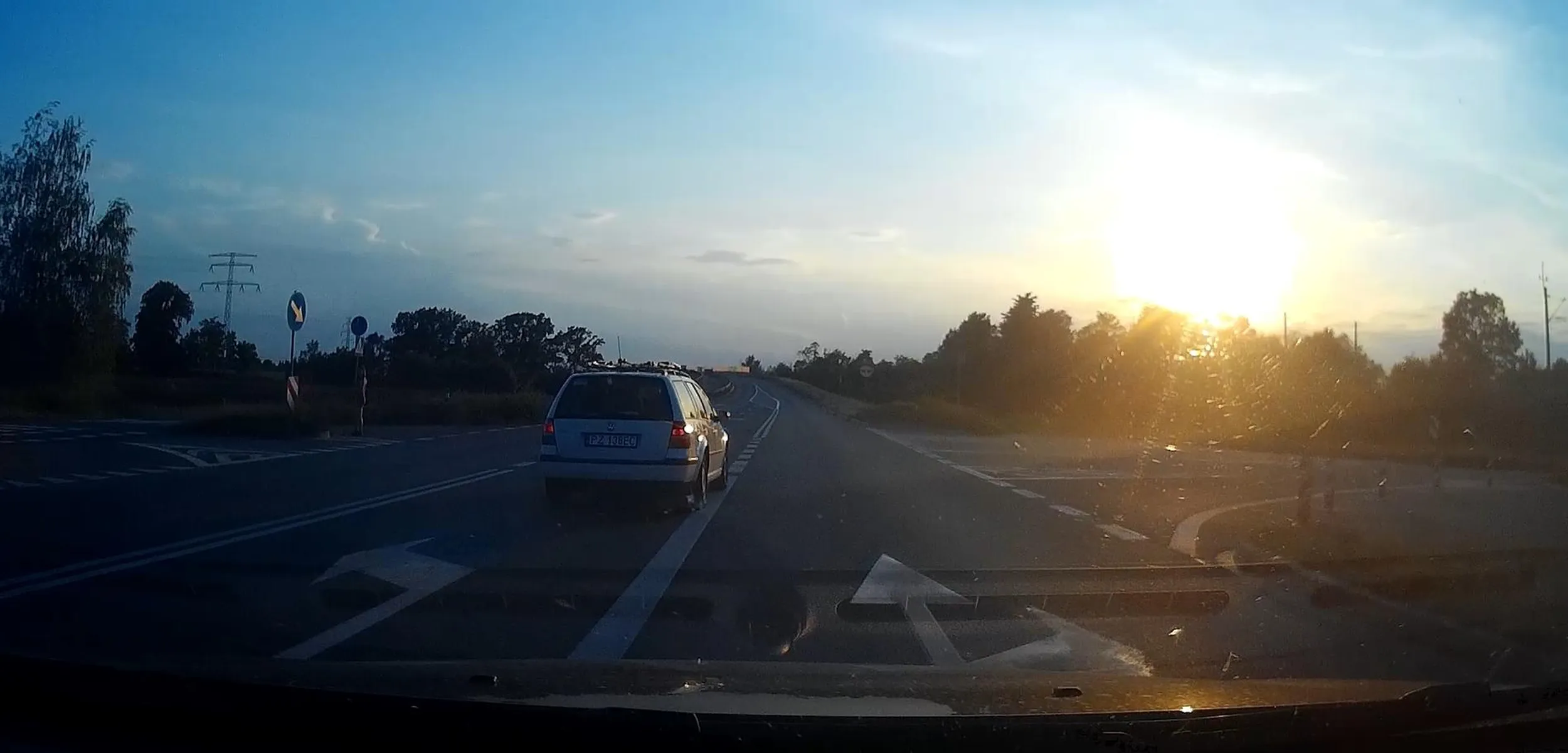 Uwaga na tego łacha ....