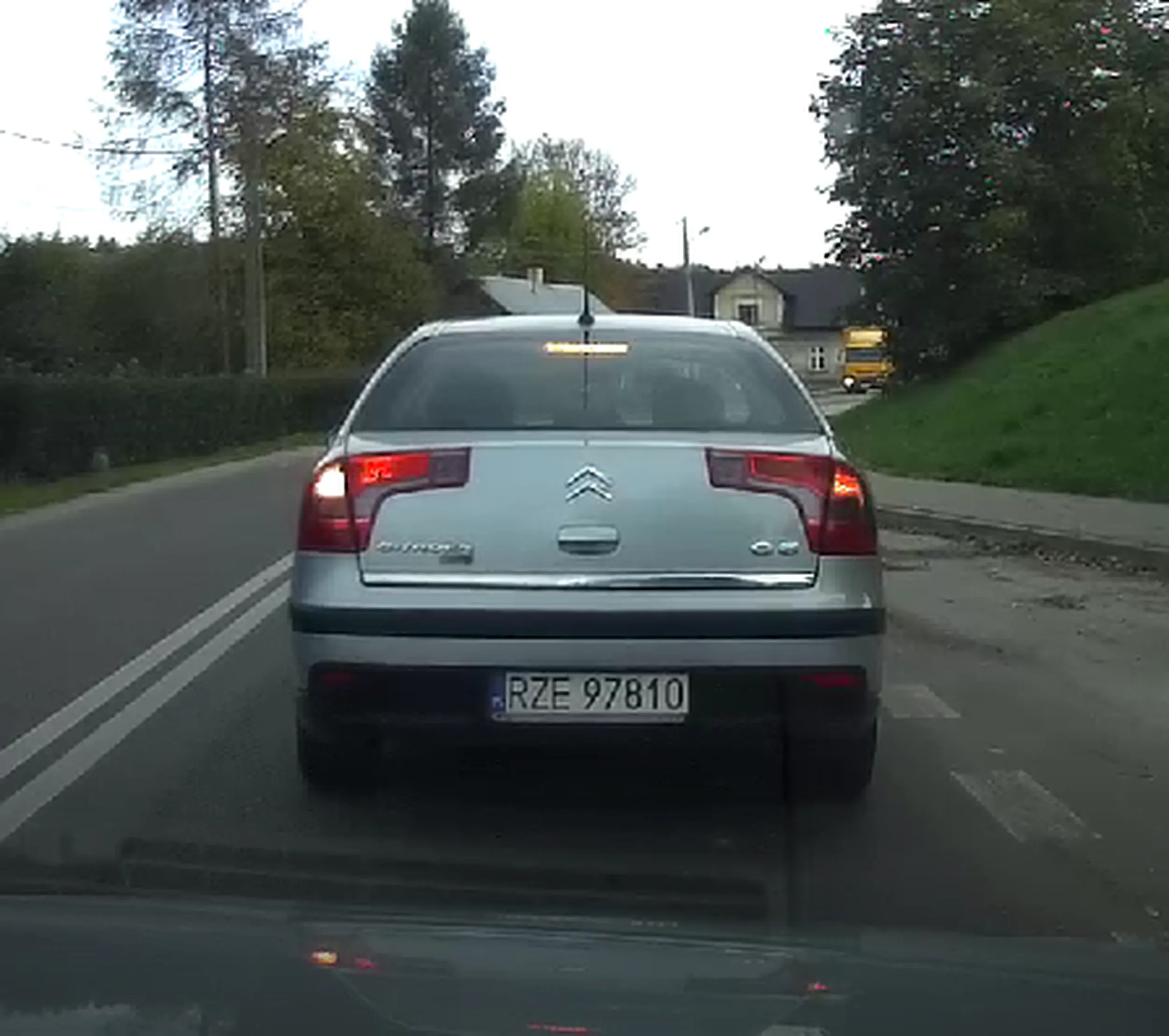 Wymuszenie odszkodowania nieudane a z wydechu kopci jak parowóz.